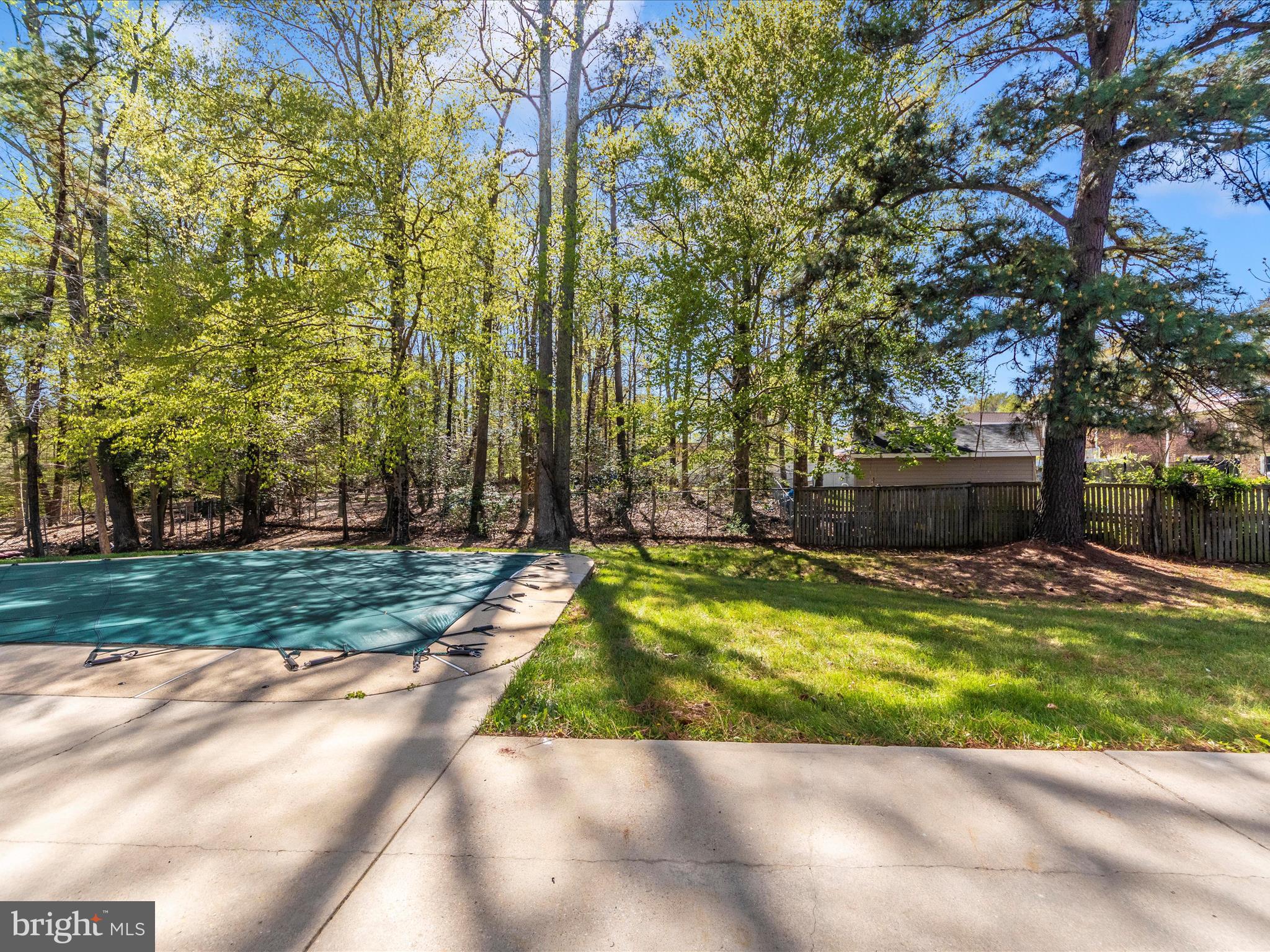 SURRATTS GARDENS - Residential