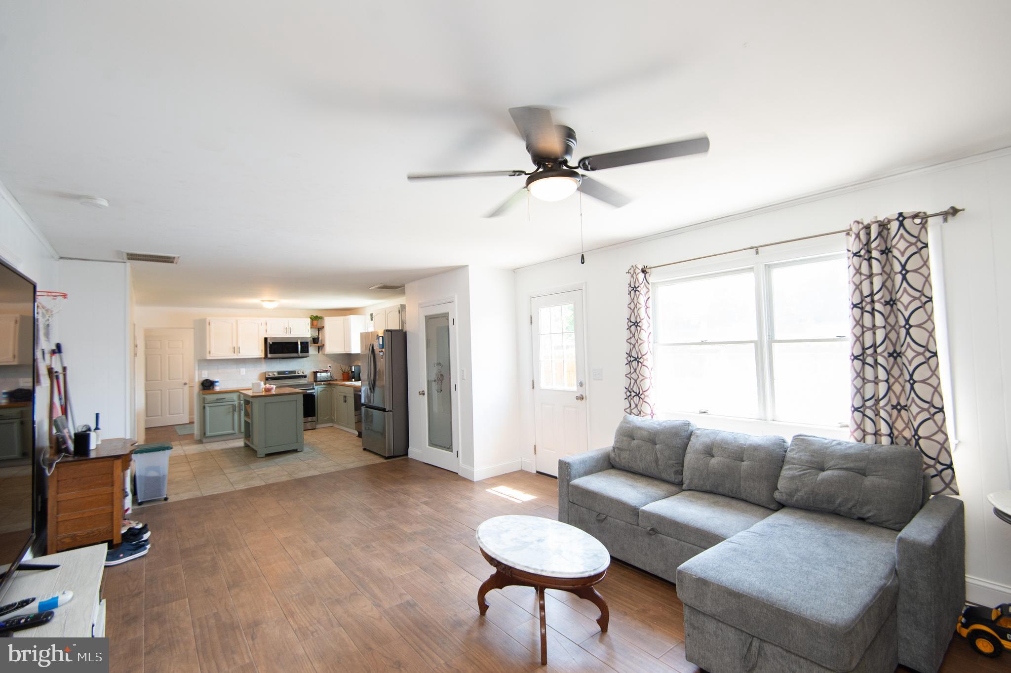 LOVERS LANE - Residential