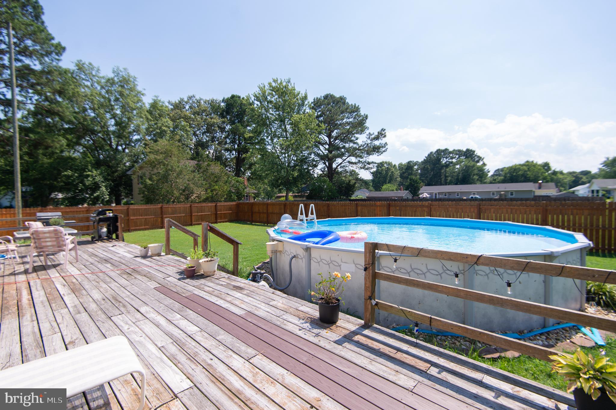 LOVERS LANE - Residential