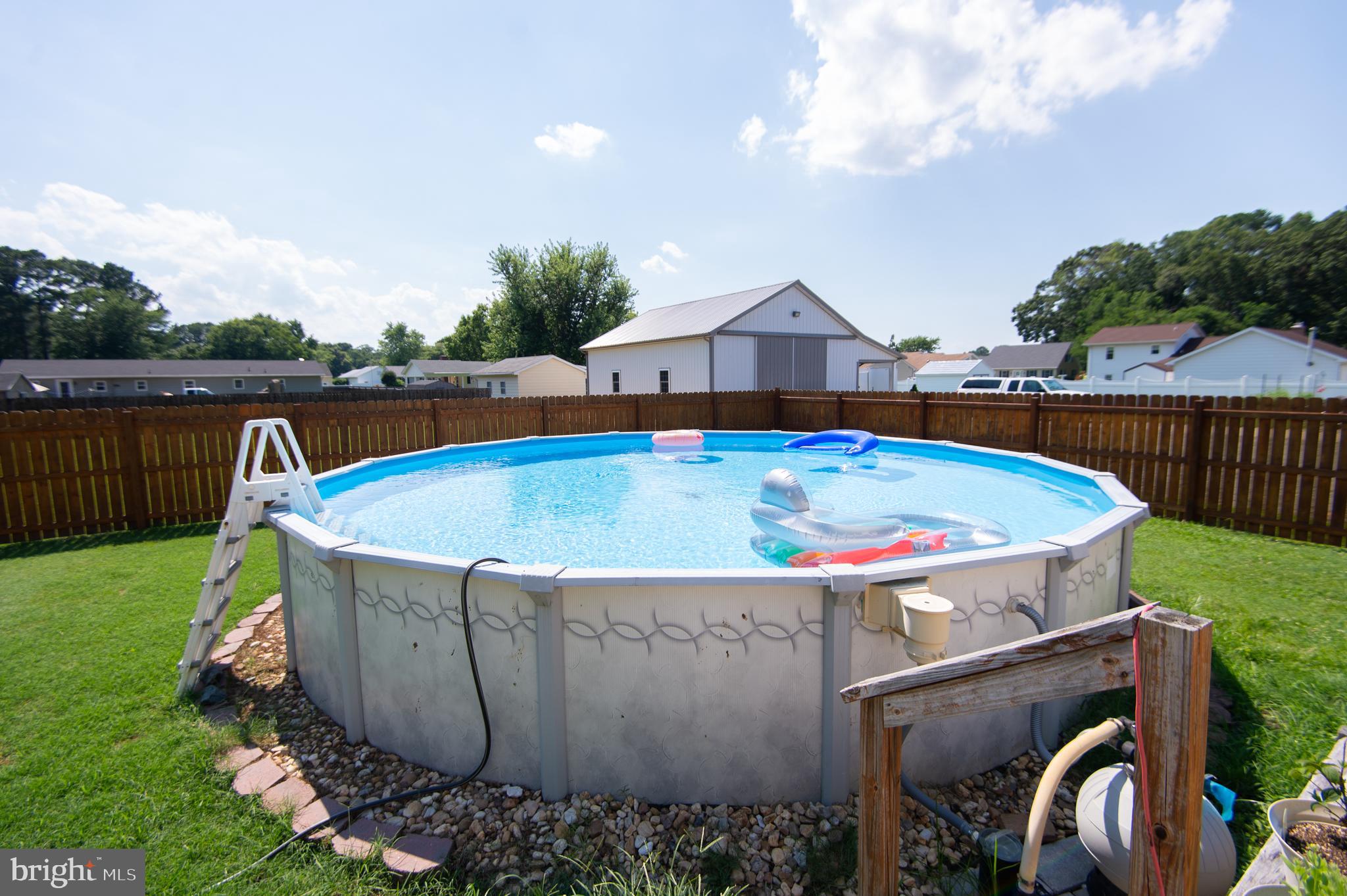 LOVERS LANE - Residential