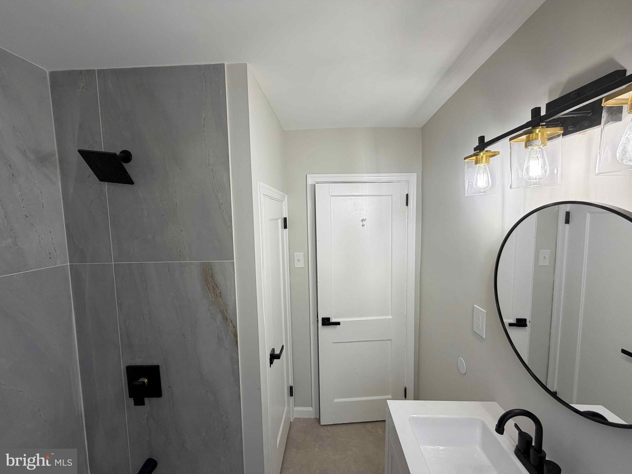 NORTHWOOD - Residential