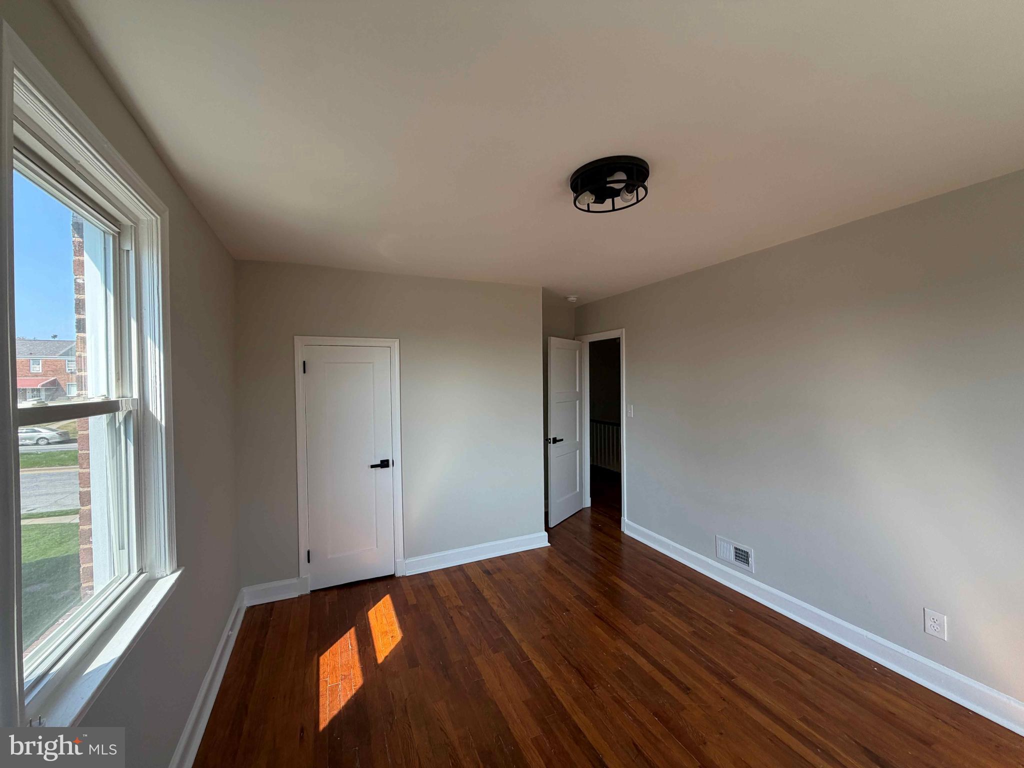 NORTHWOOD - Residential