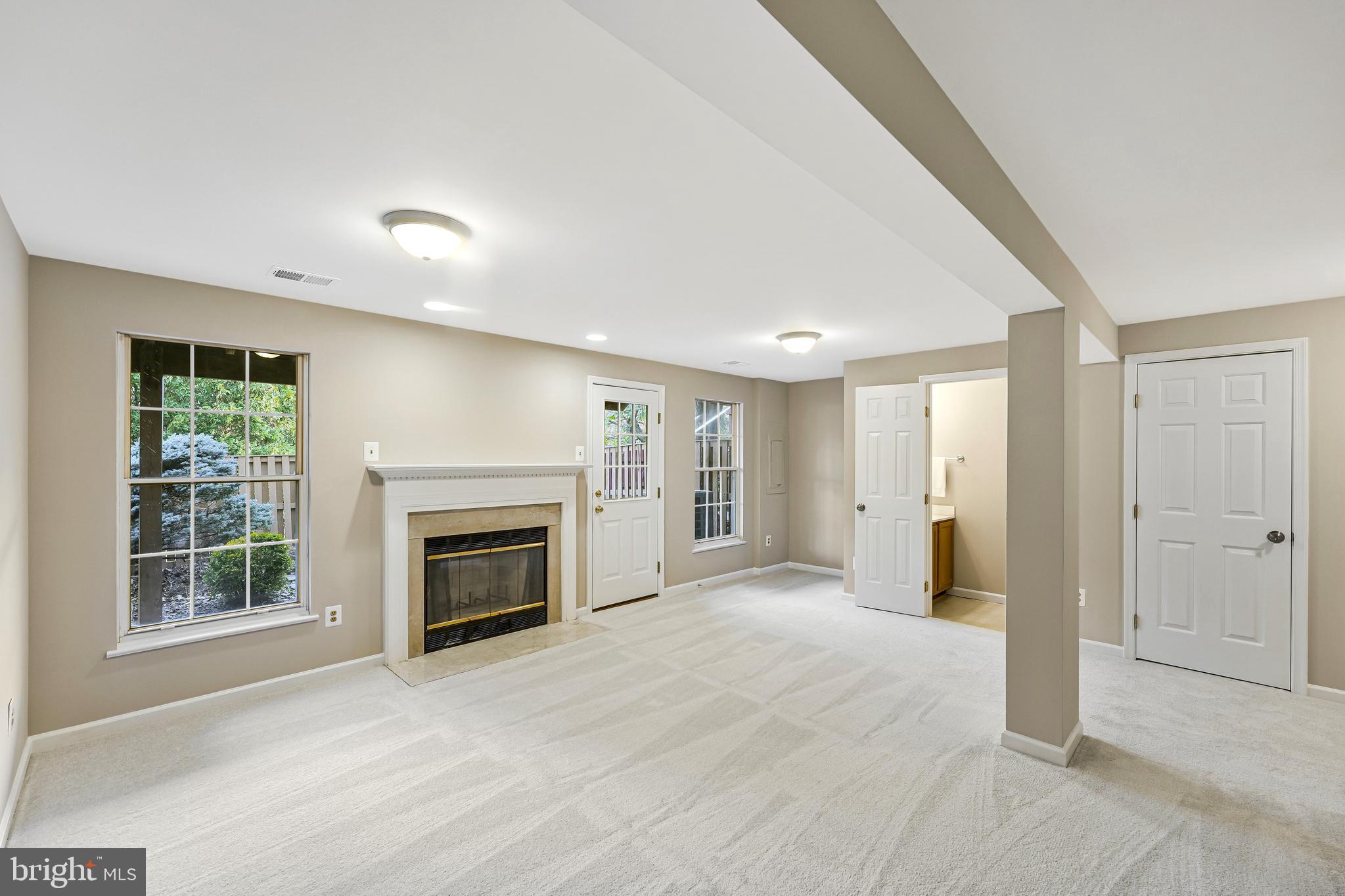 MADRILLON SPRINGS - Residential