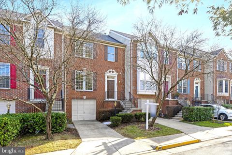 2035 MADRILLON SPRINGS COURT VIENNA VA 22182