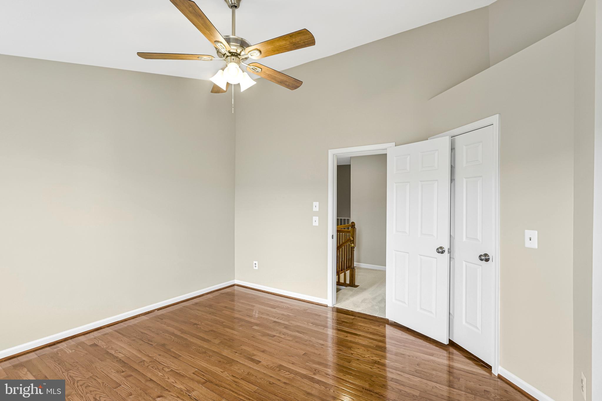 MADRILLON SPRINGS - Residential