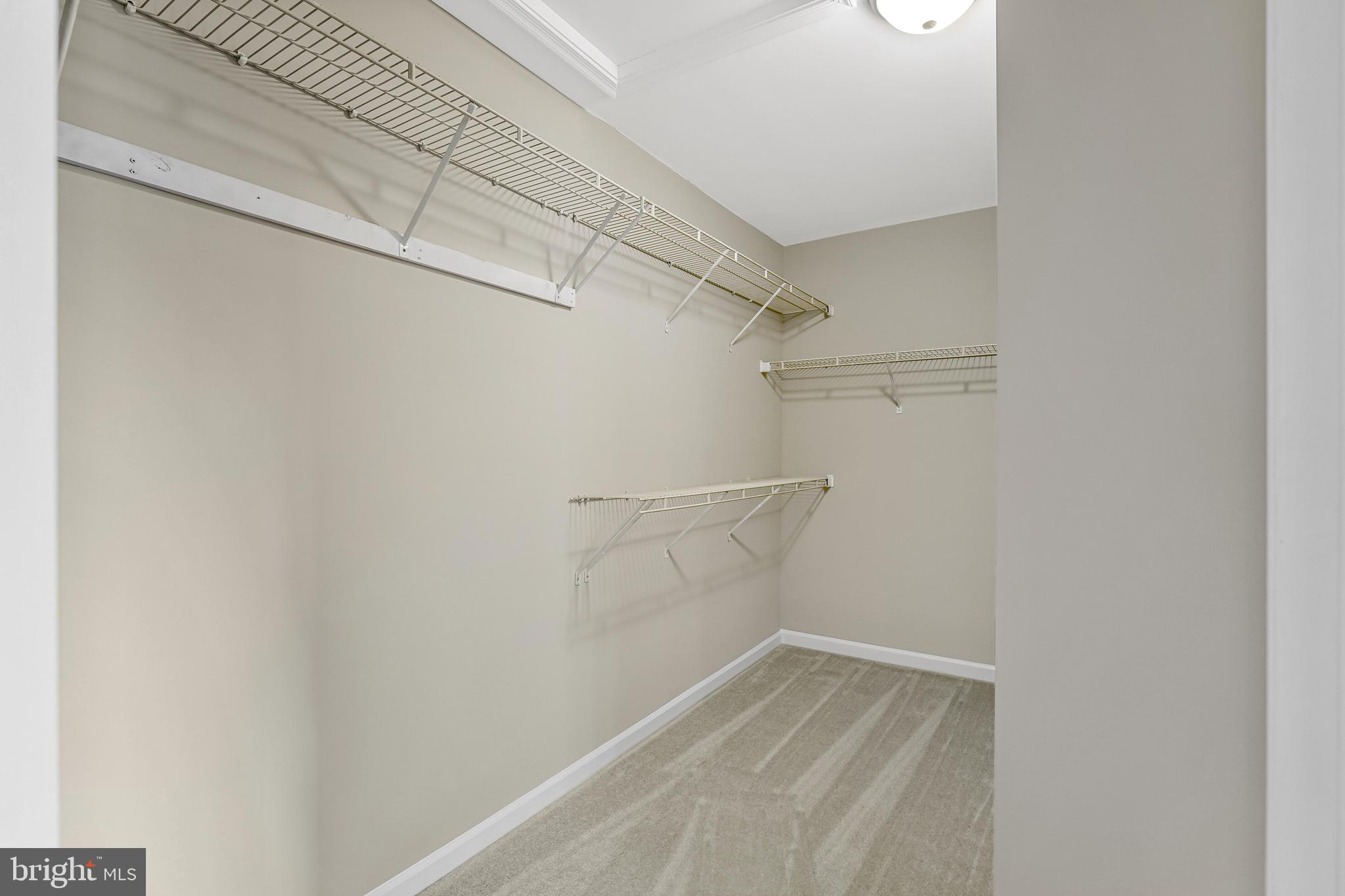 MADRILLON SPRINGS - Residential