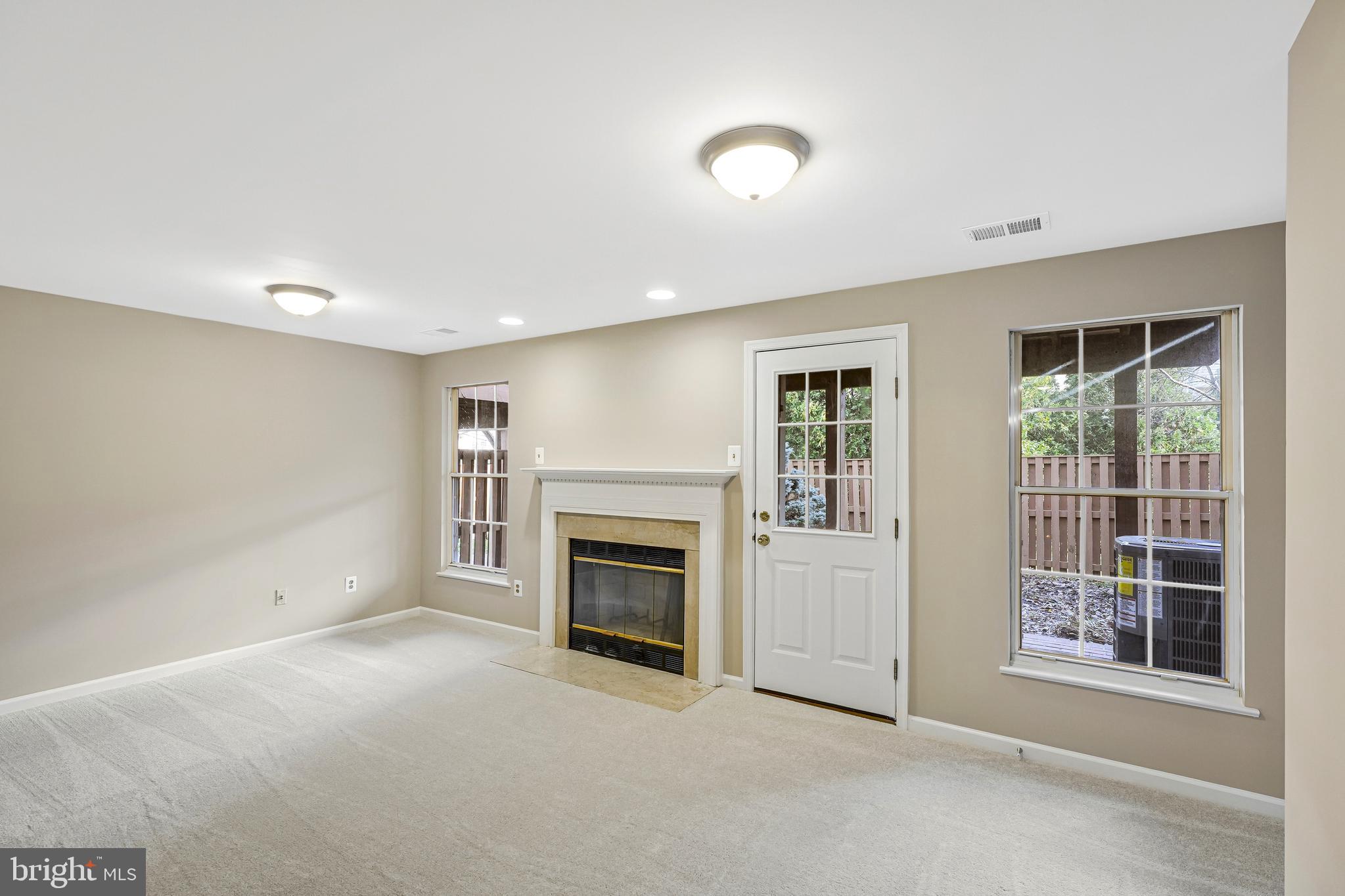 MADRILLON SPRINGS - Residential