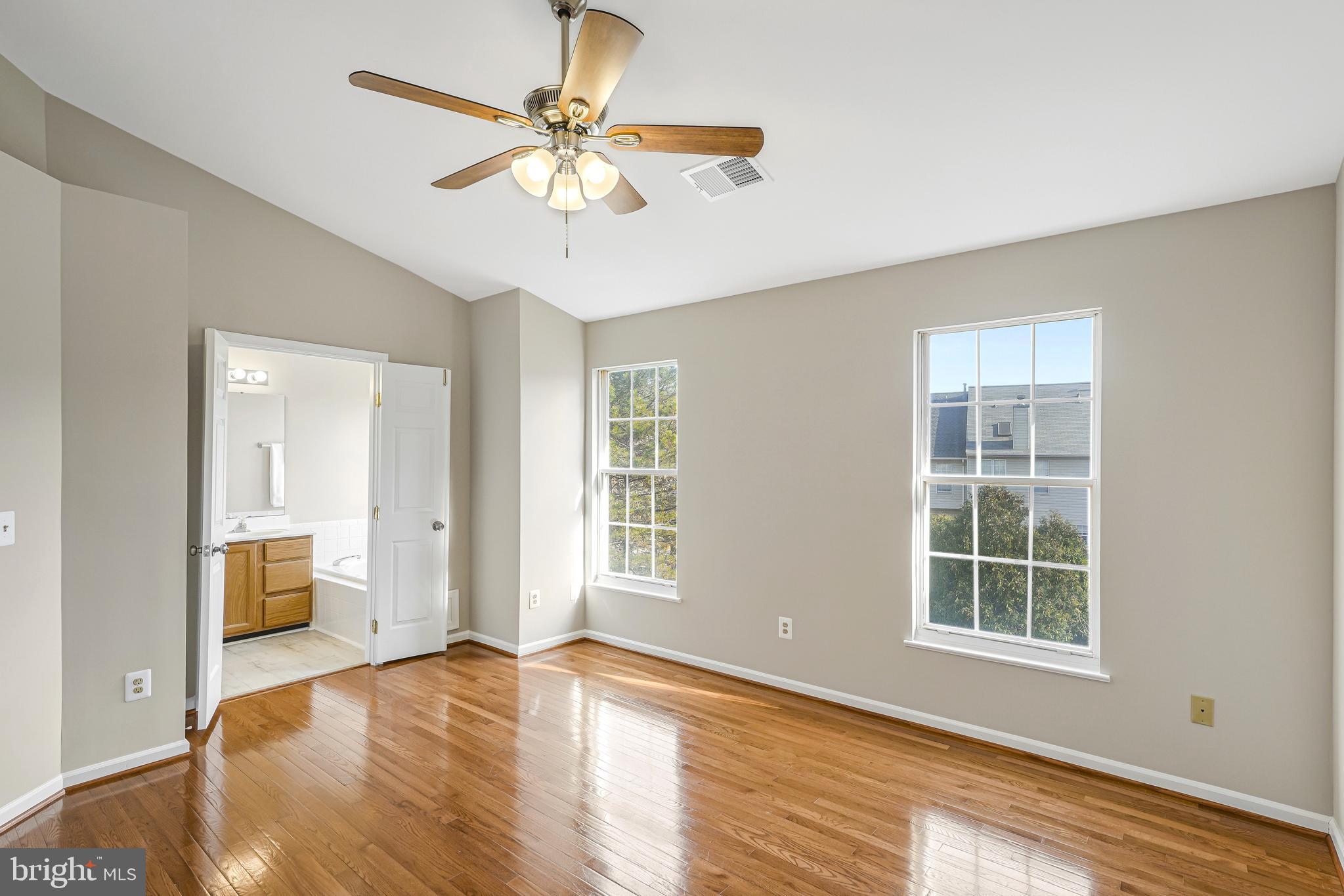 MADRILLON SPRINGS - Residential