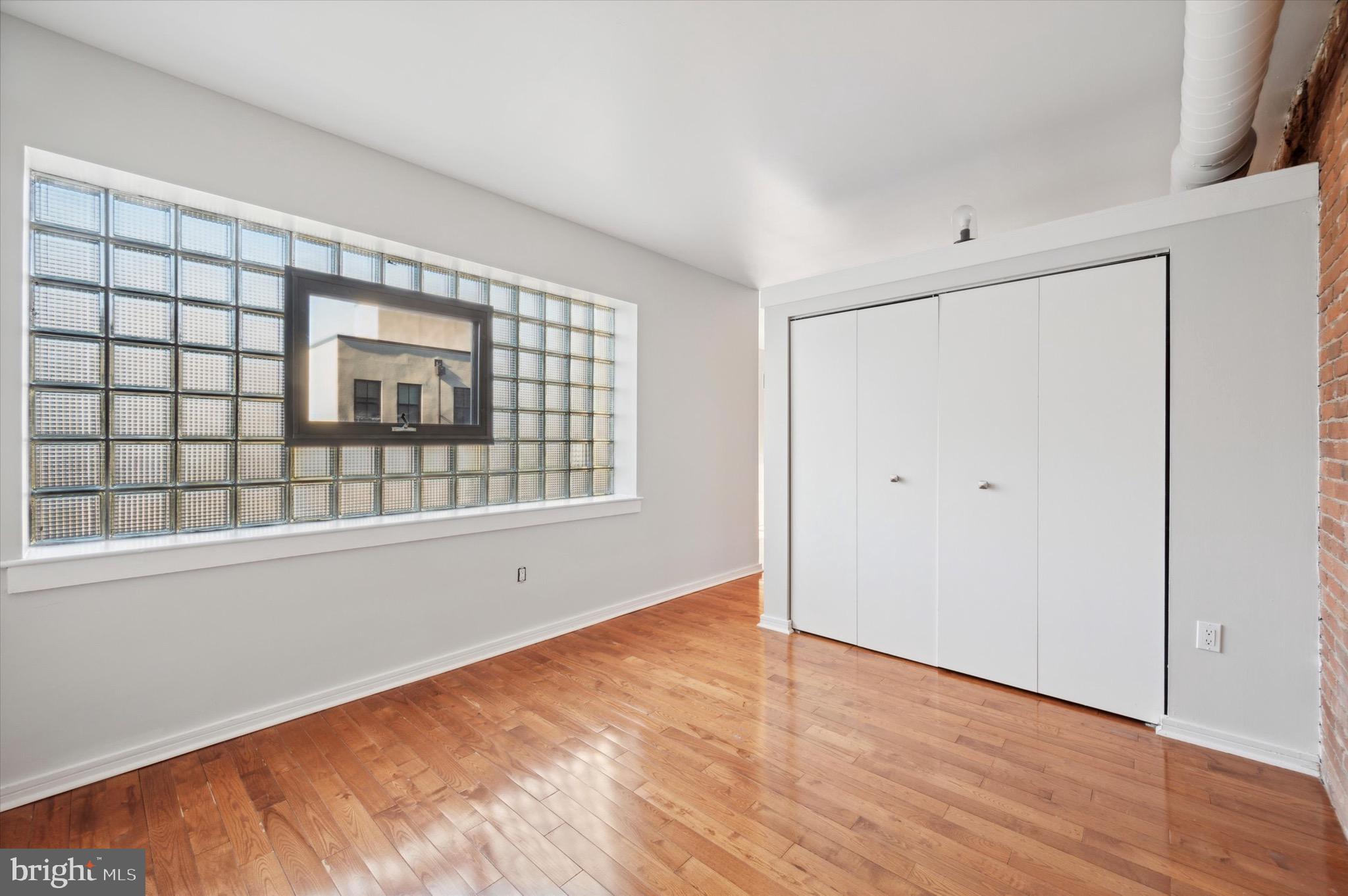 OLD CITY - Residential Lease