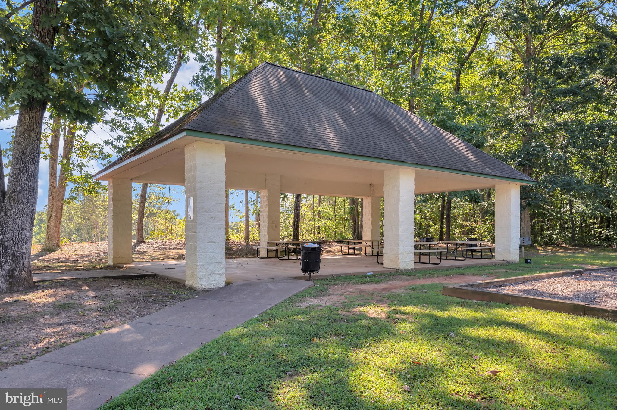 WILDERNESS SHORES - Residential