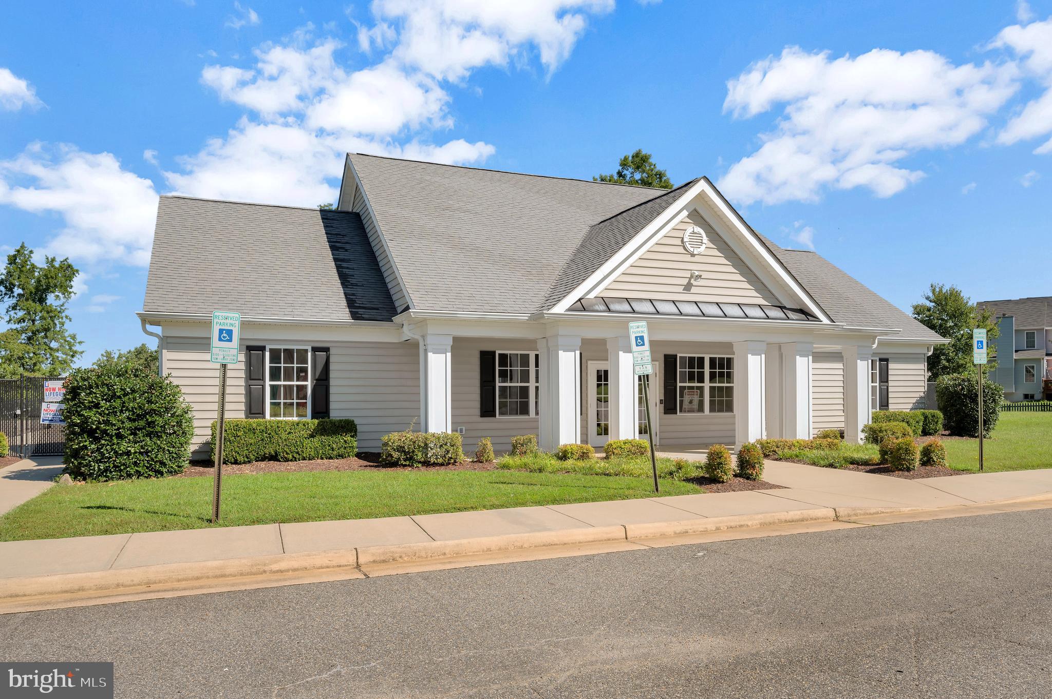 WILDERNESS SHORES - Residential