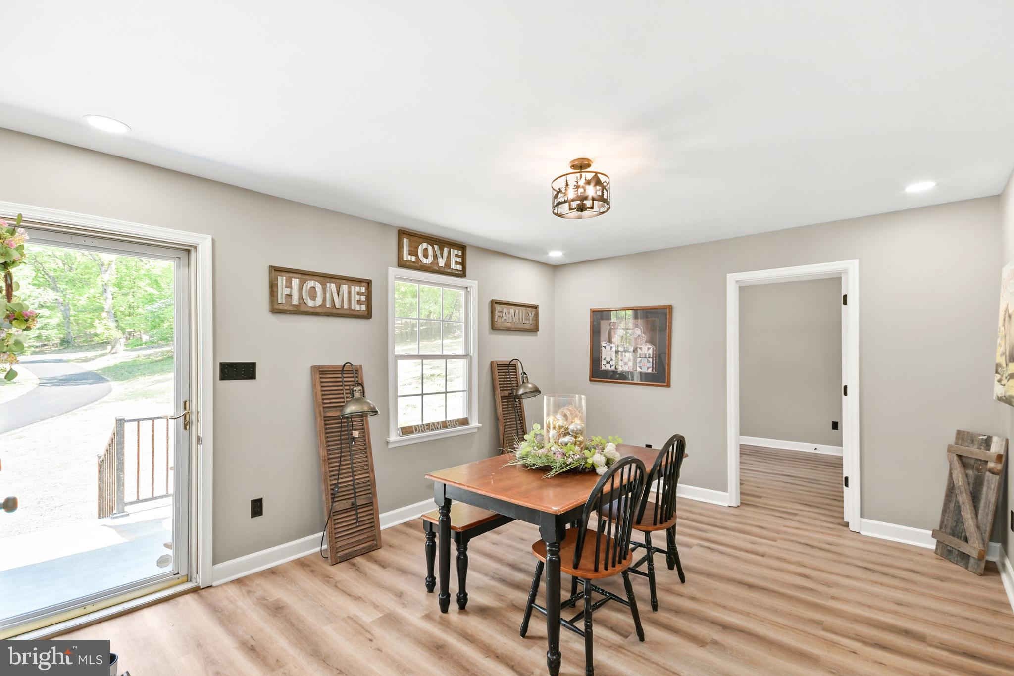 KEEDYSVILLE - Residential