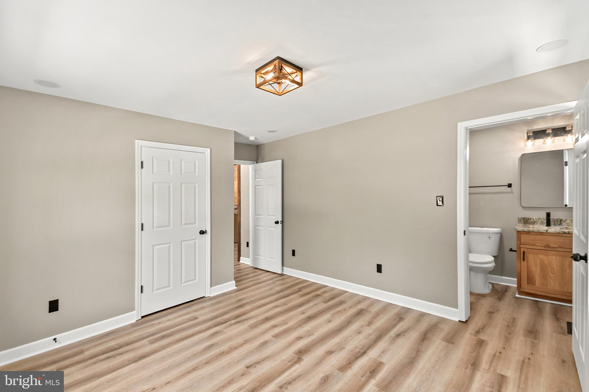 KEEDYSVILLE - Residential