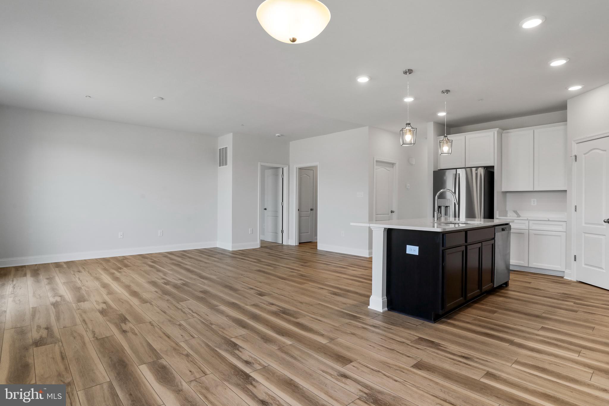 CORTLAND VILLAS - Residential