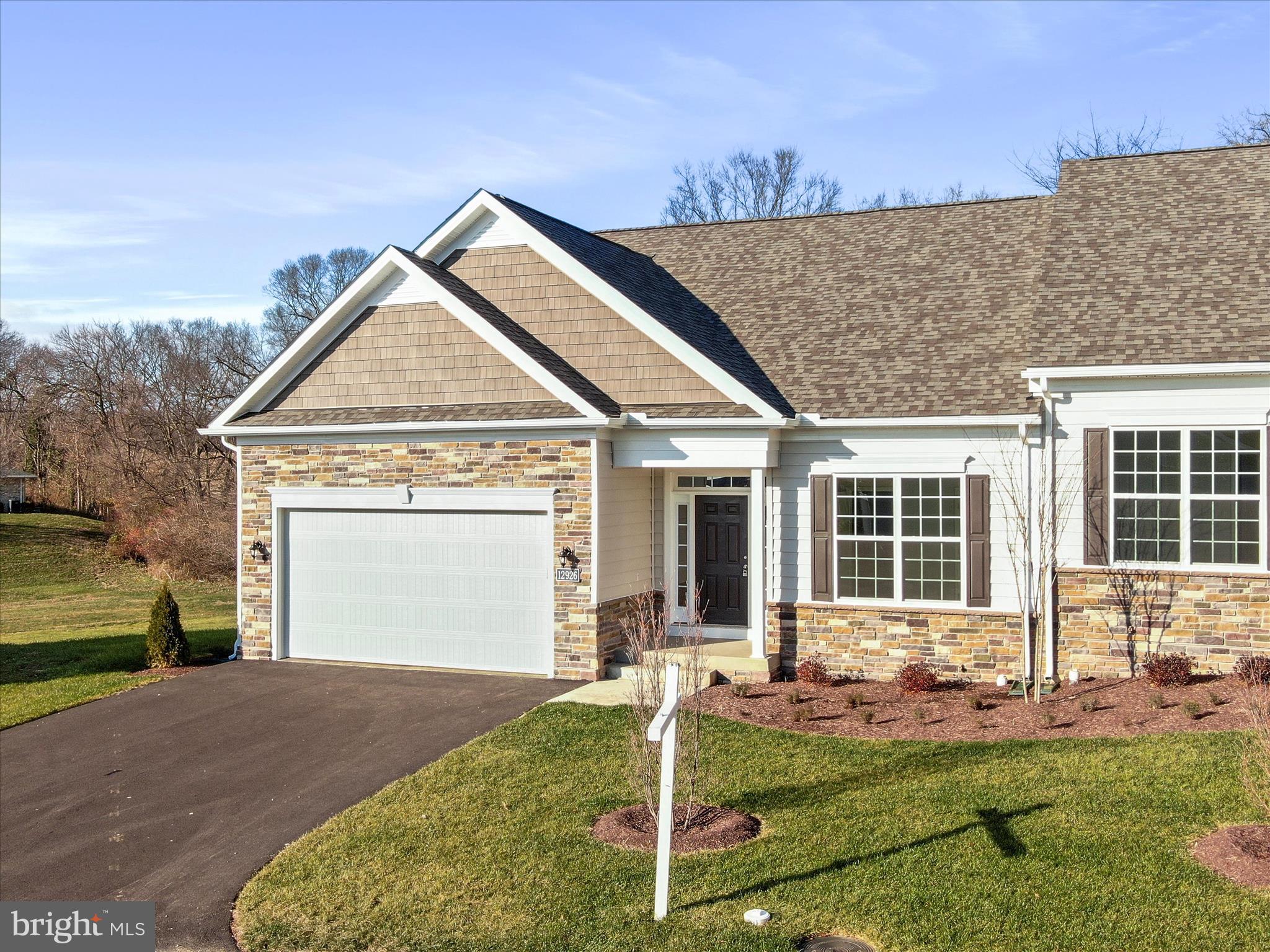 CORTLAND VILLAS - Residential