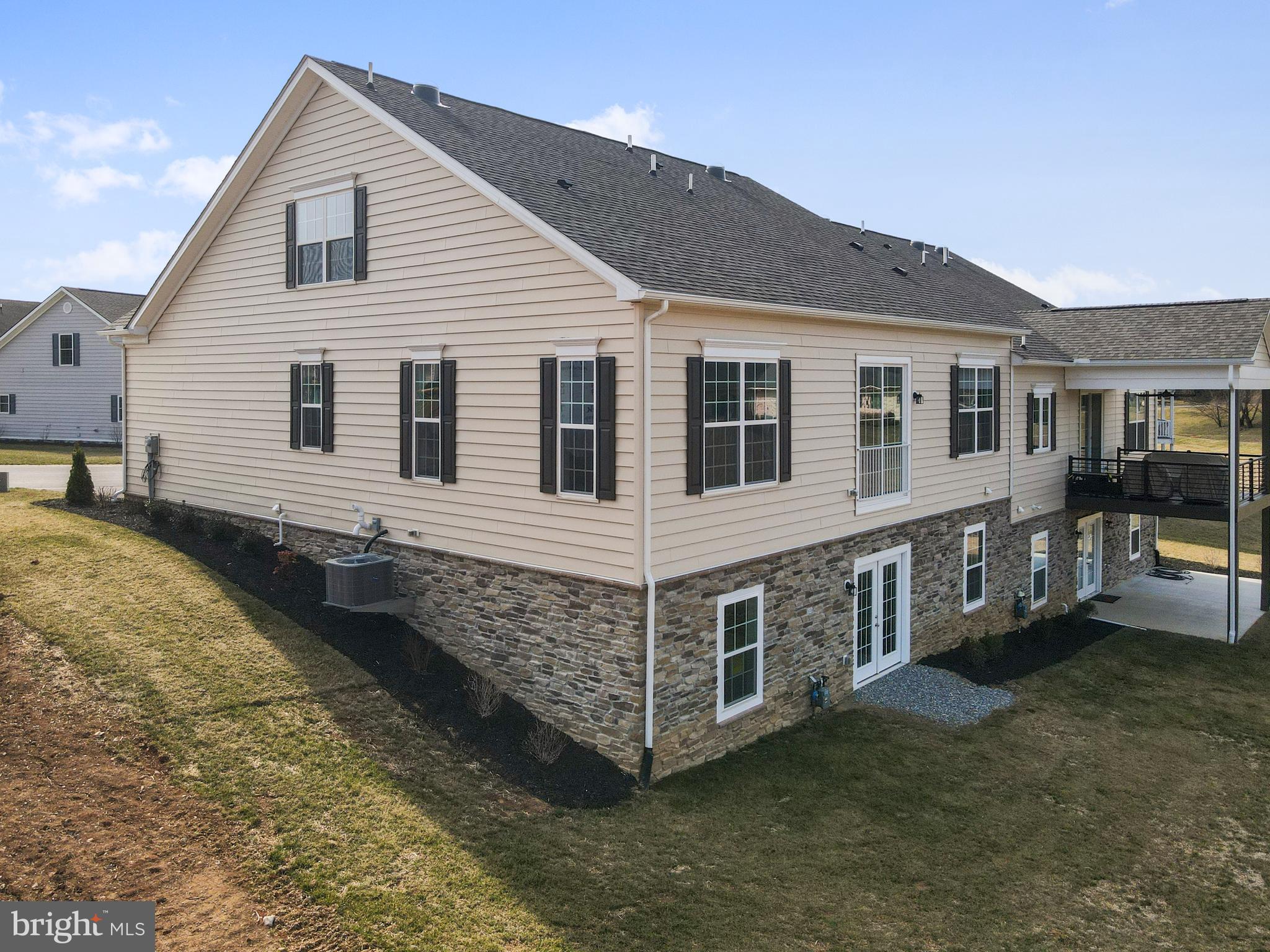 CORTLAND VILLAS - Residential