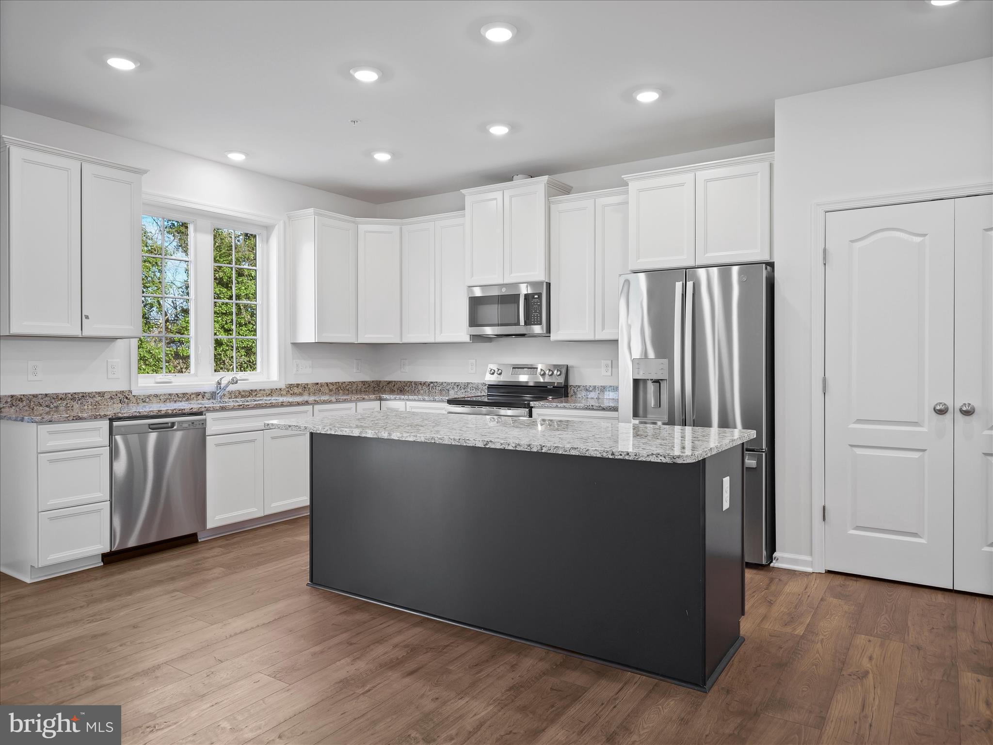 CORTLAND VILLAS - Residential