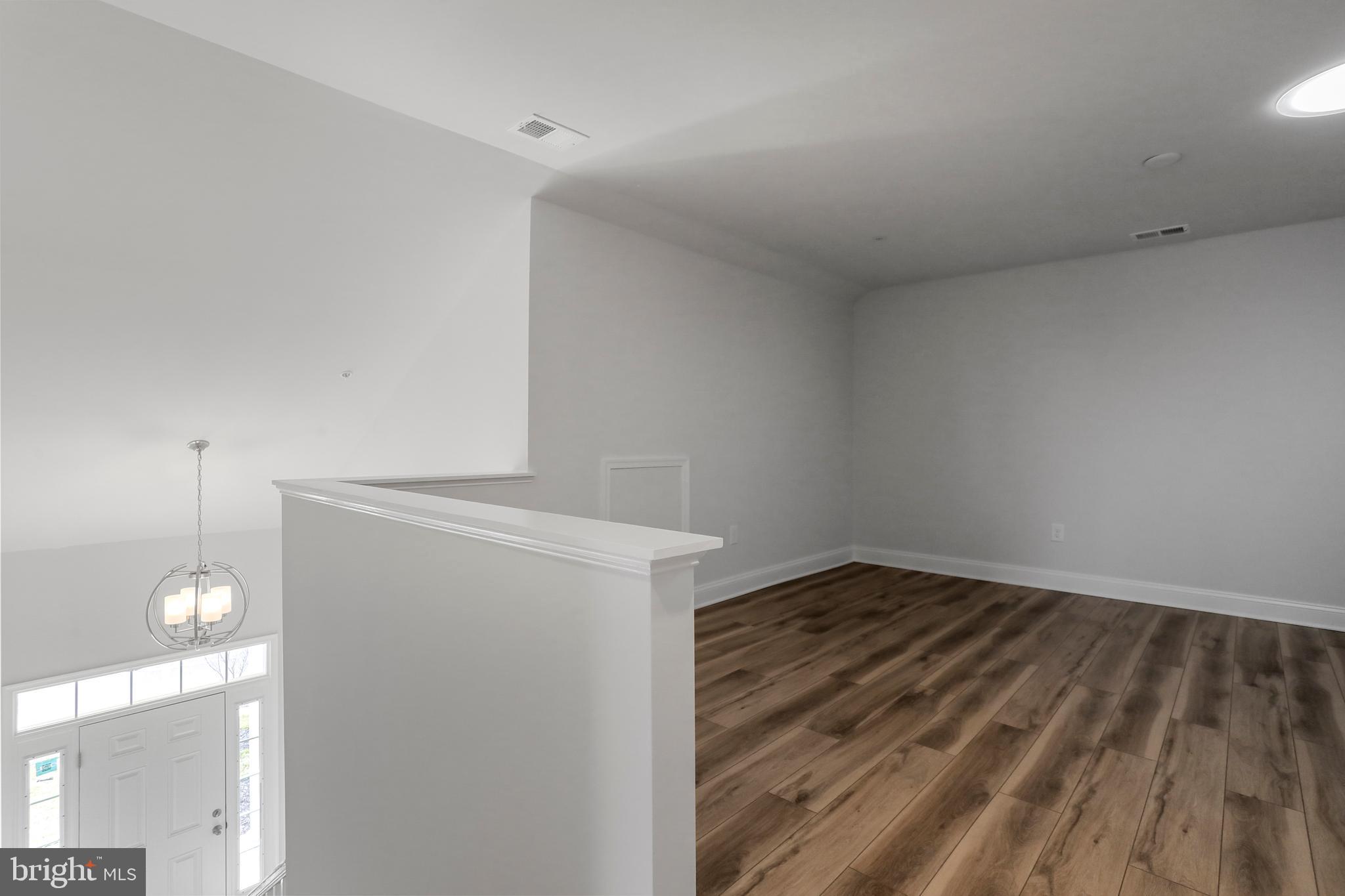 CORTLAND VILLAS - Residential