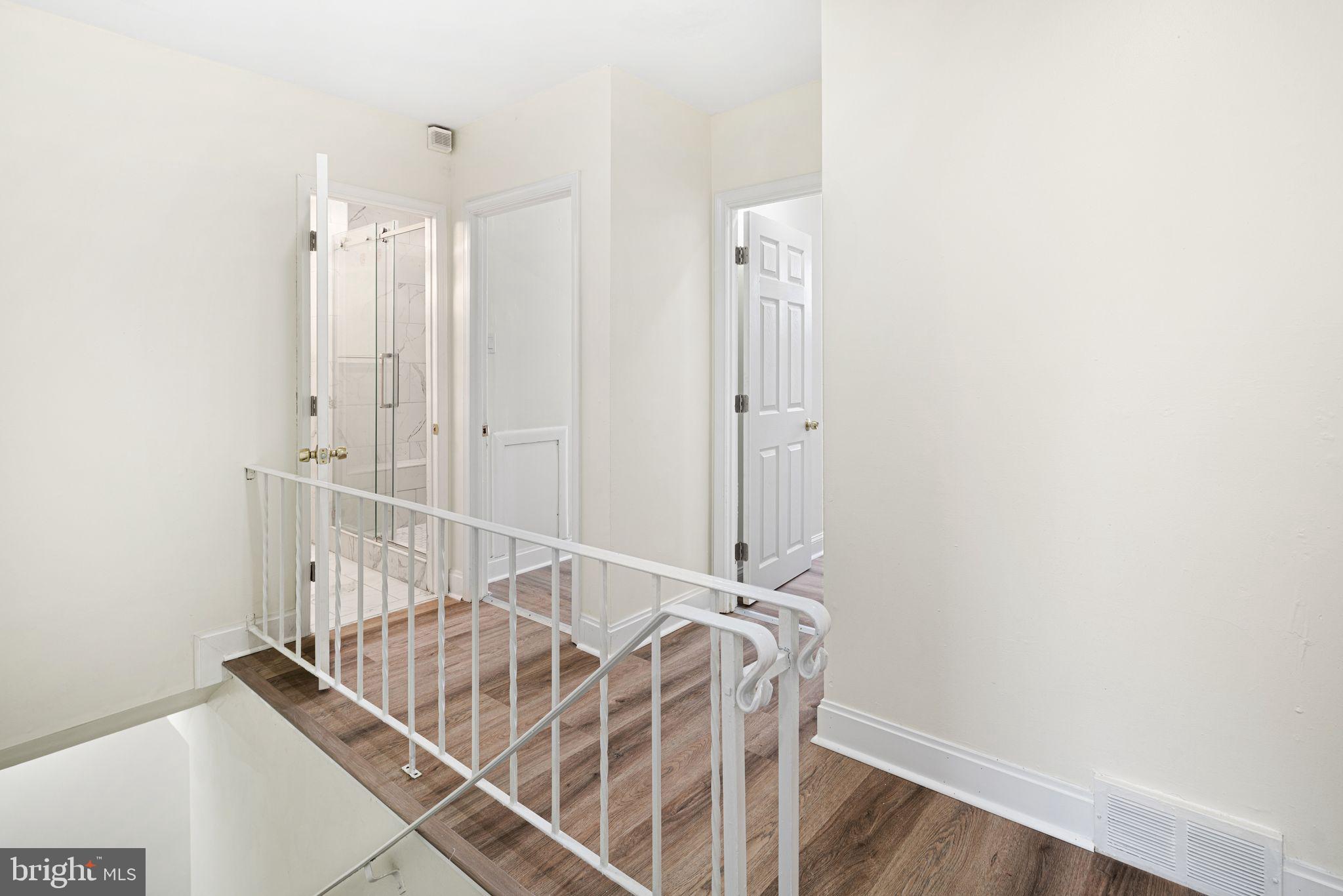 MILL CREEK - Residential