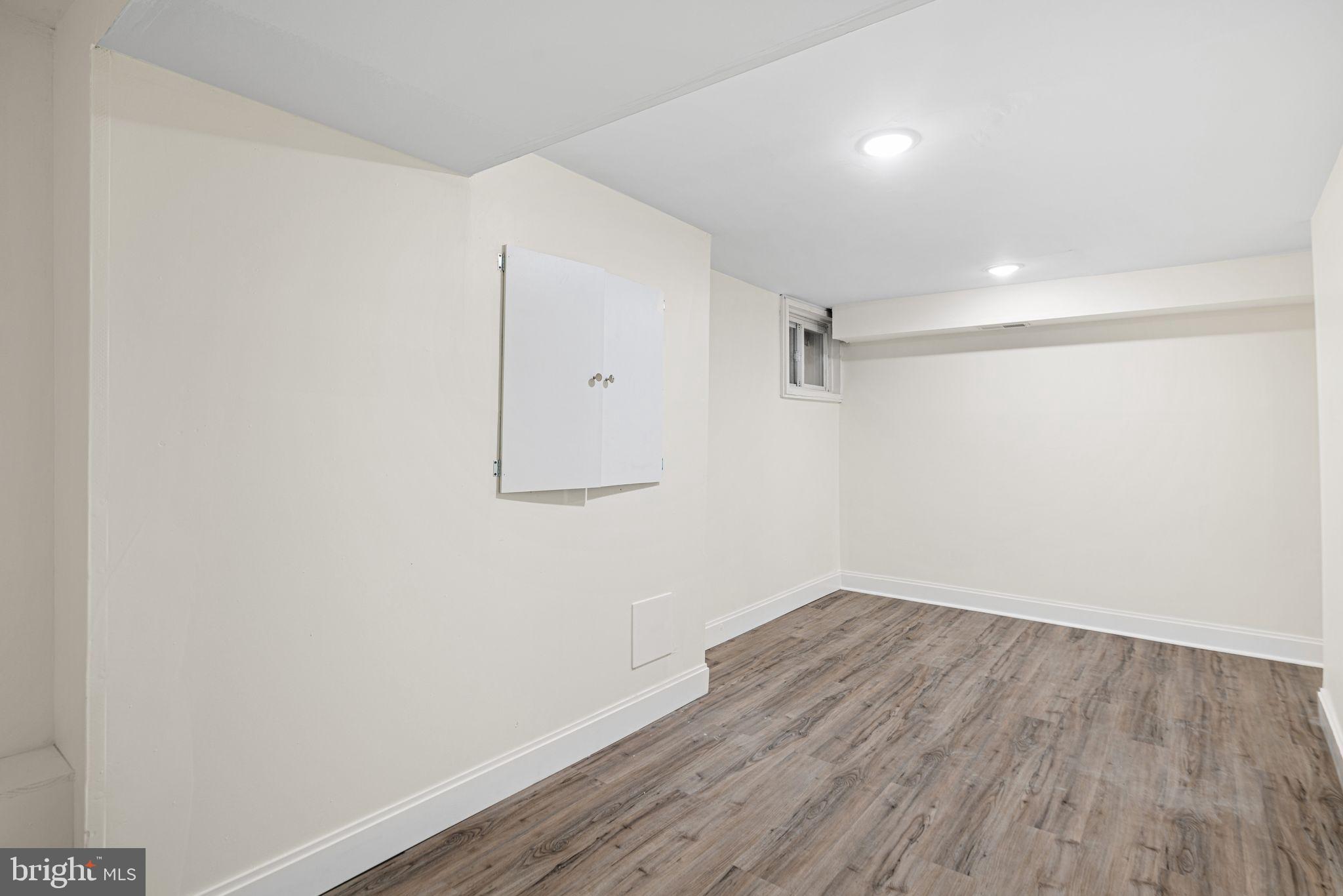 MILL CREEK - Residential