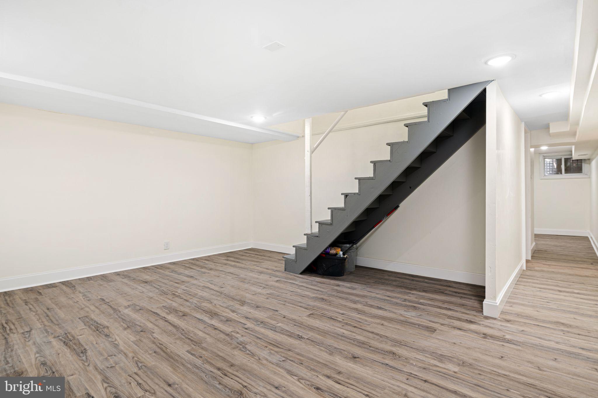 MILL CREEK - Residential