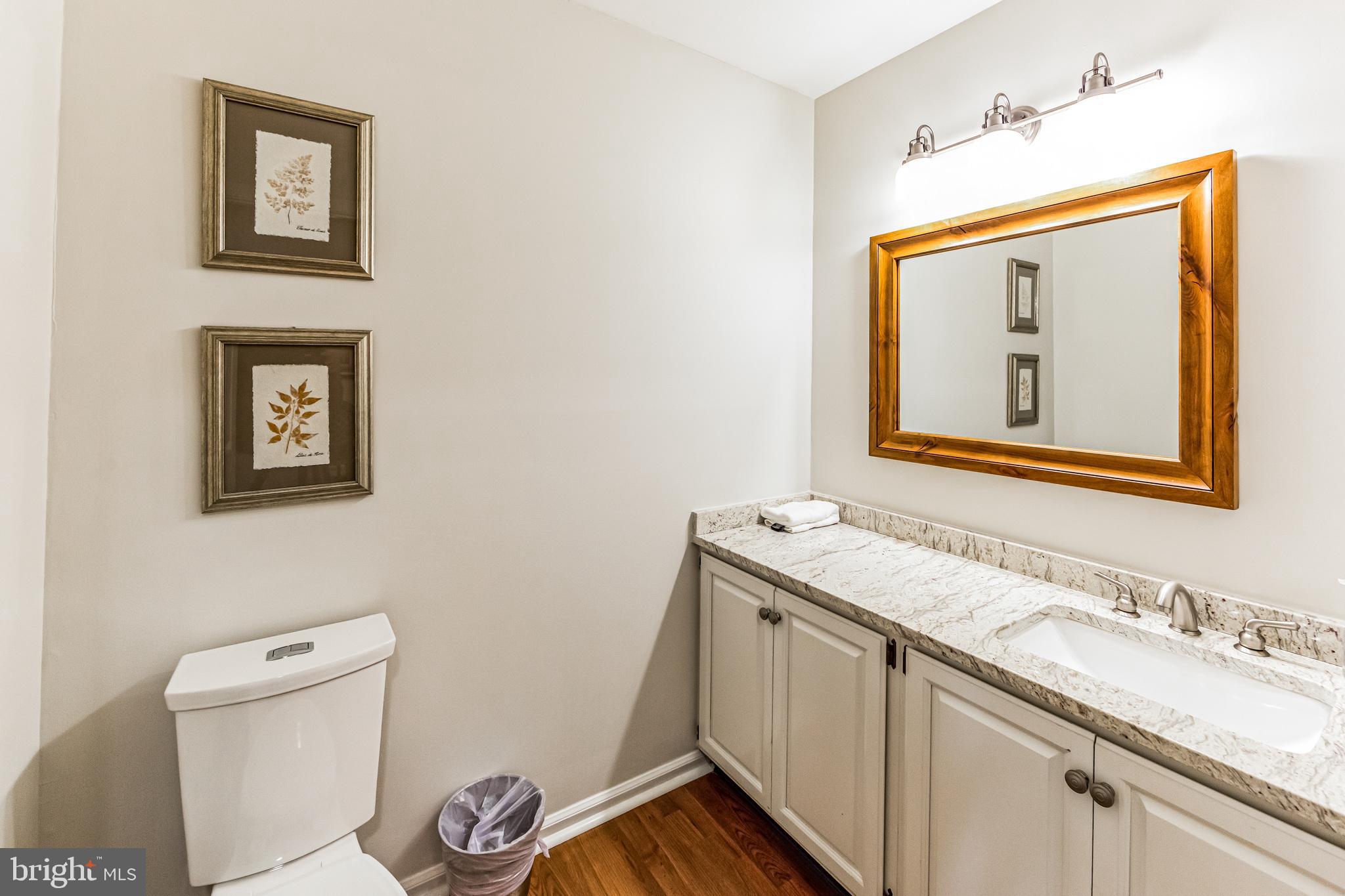 RUSTMONT - Residential