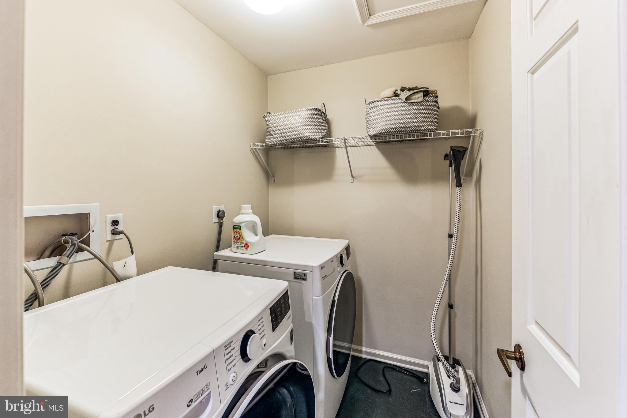 RUSTMONT - Residential