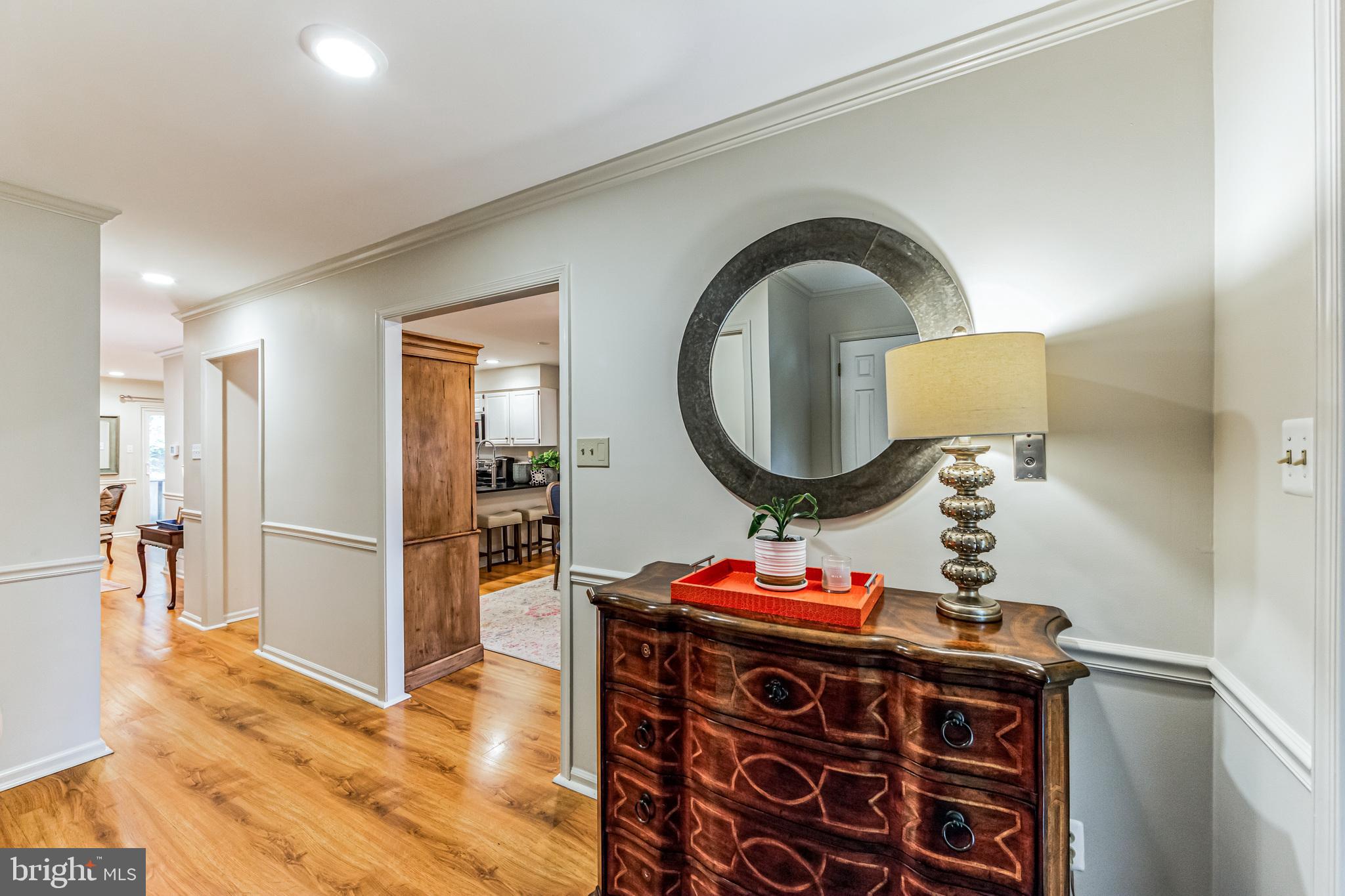 RUSTMONT - Residential