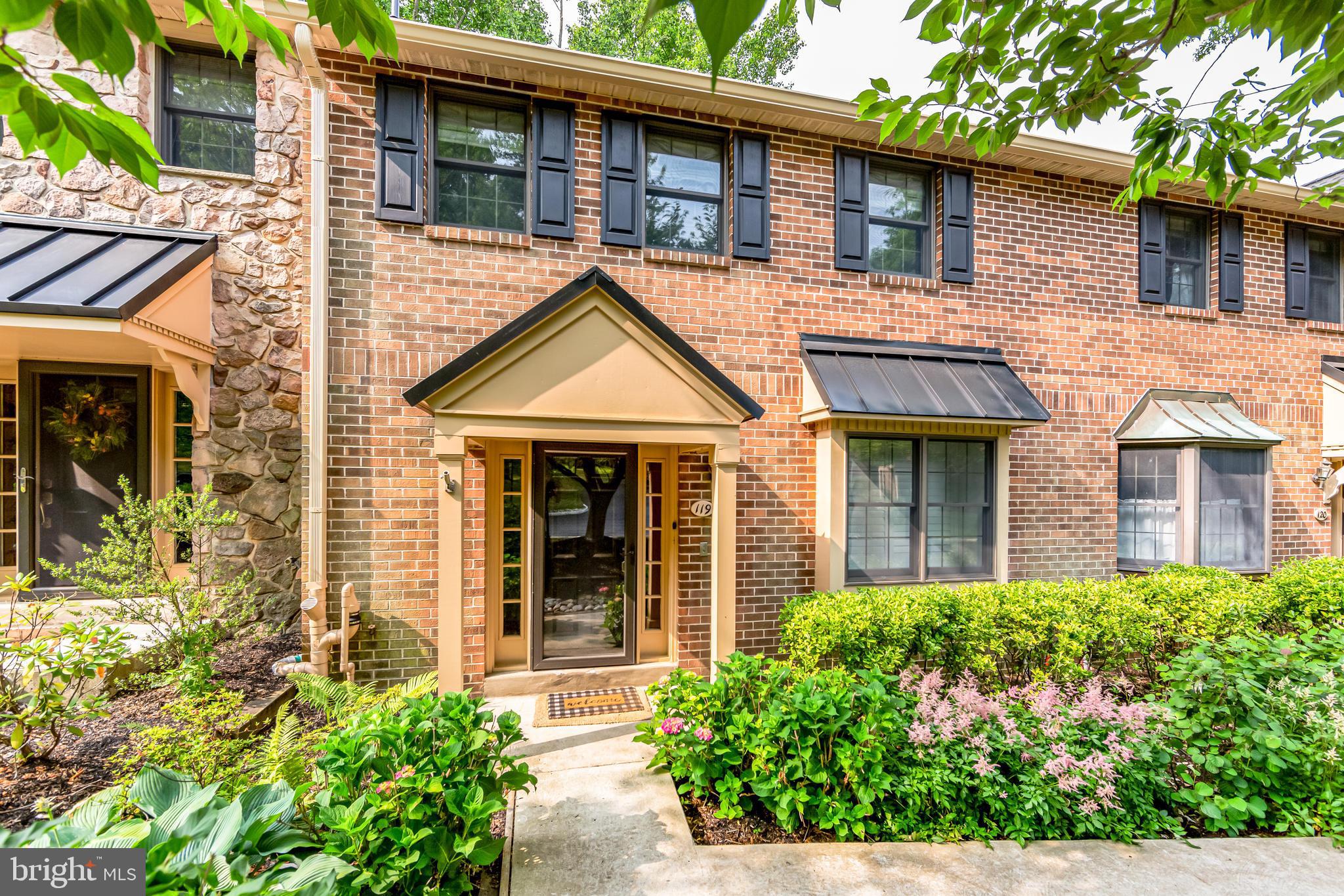 RUSTMONT - Residential