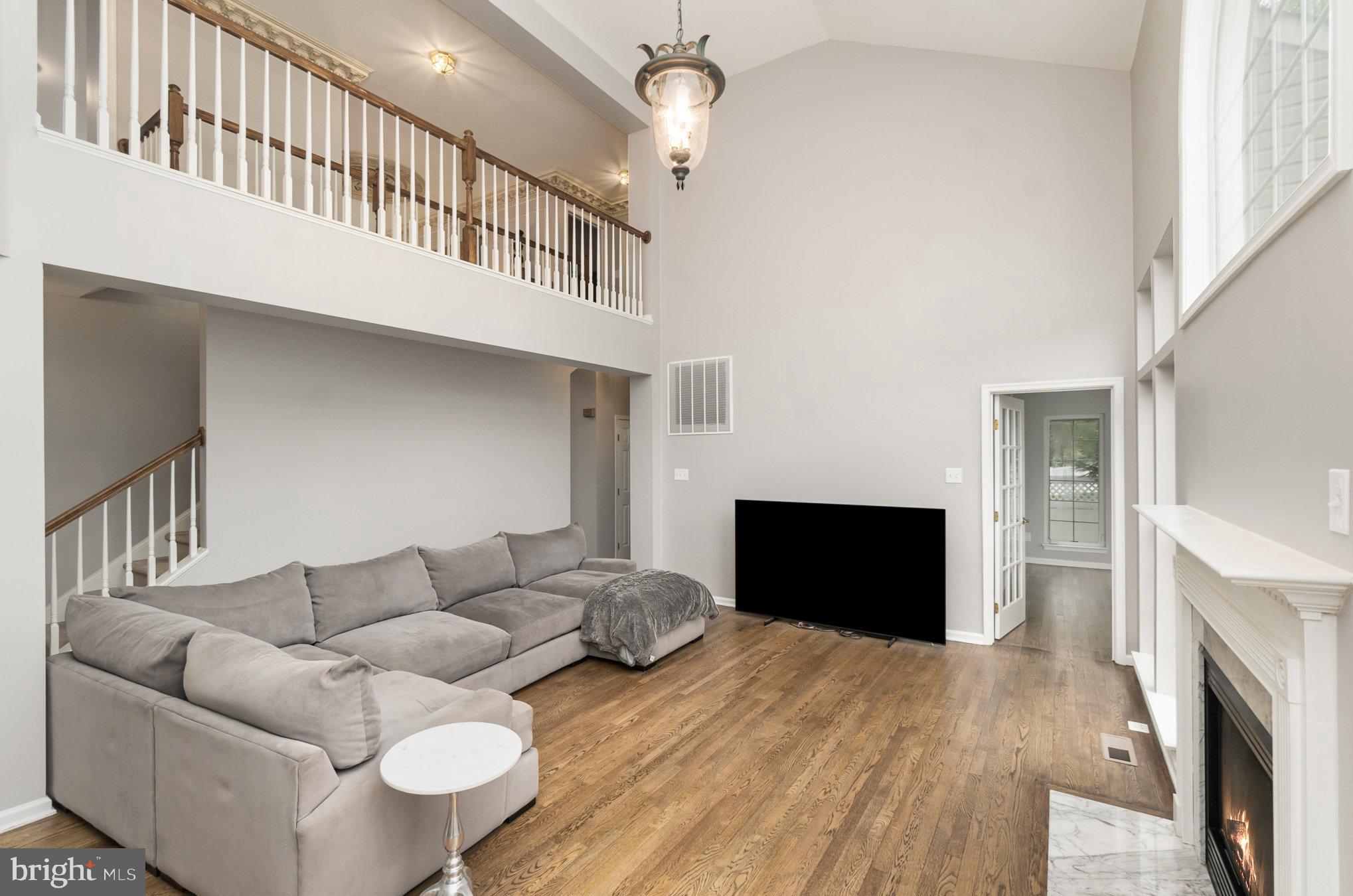 AMYCLAE EAST - Residential