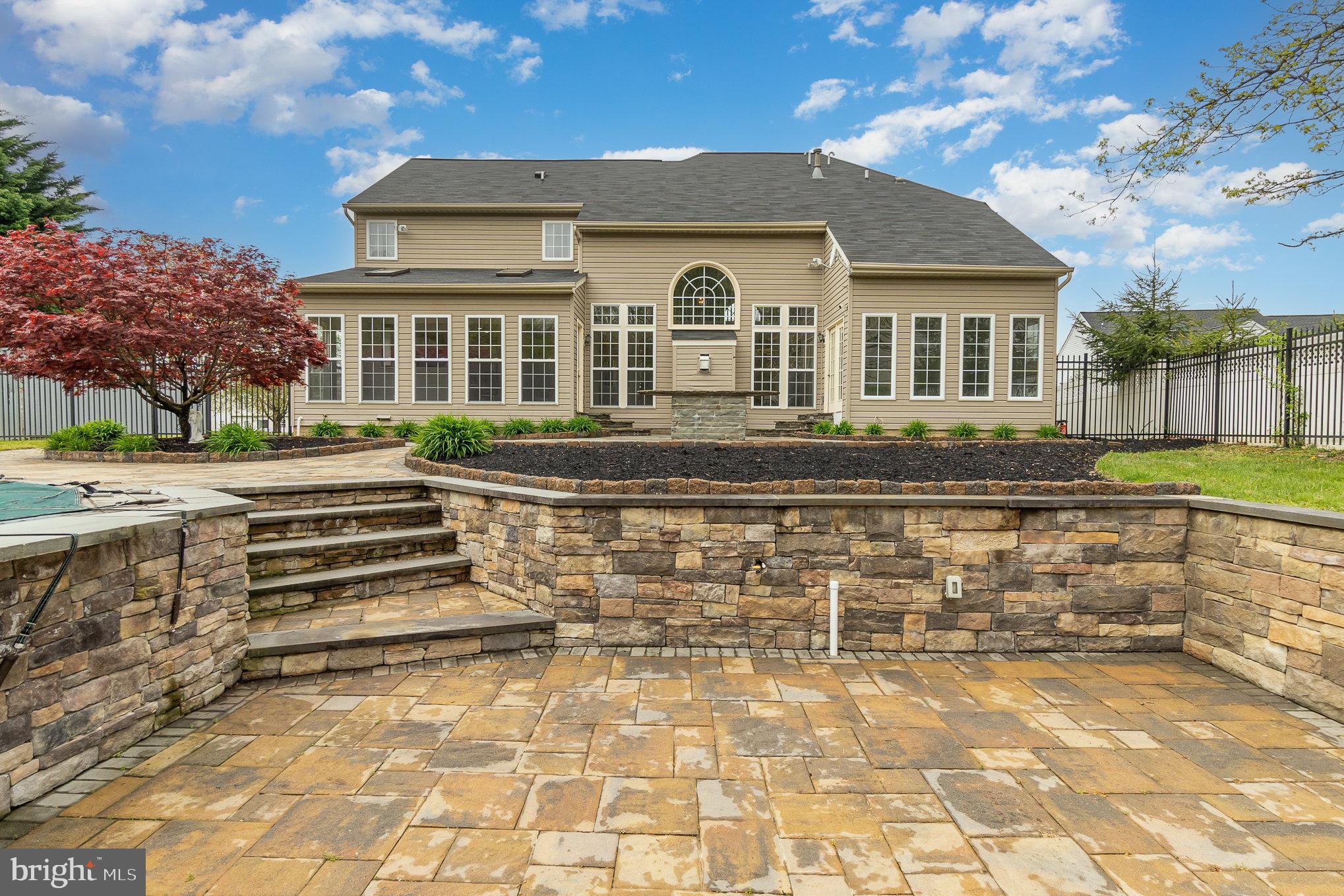 AMYCLAE EAST - Residential