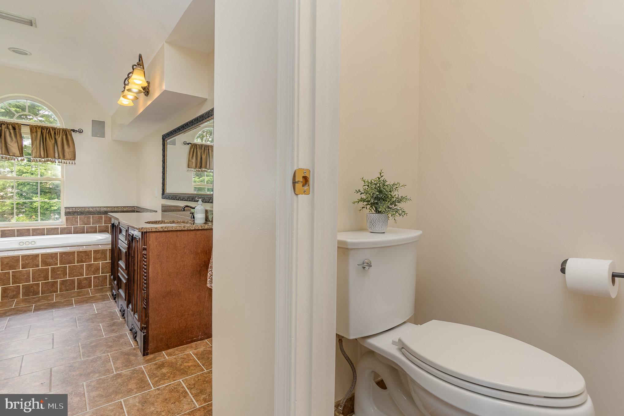 AMYCLAE EAST - Residential