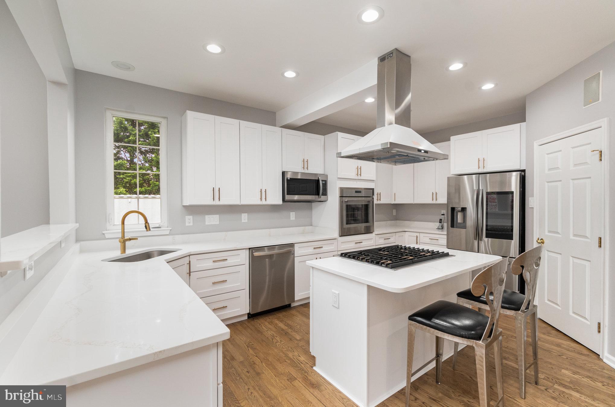 AMYCLAE EAST - Residential