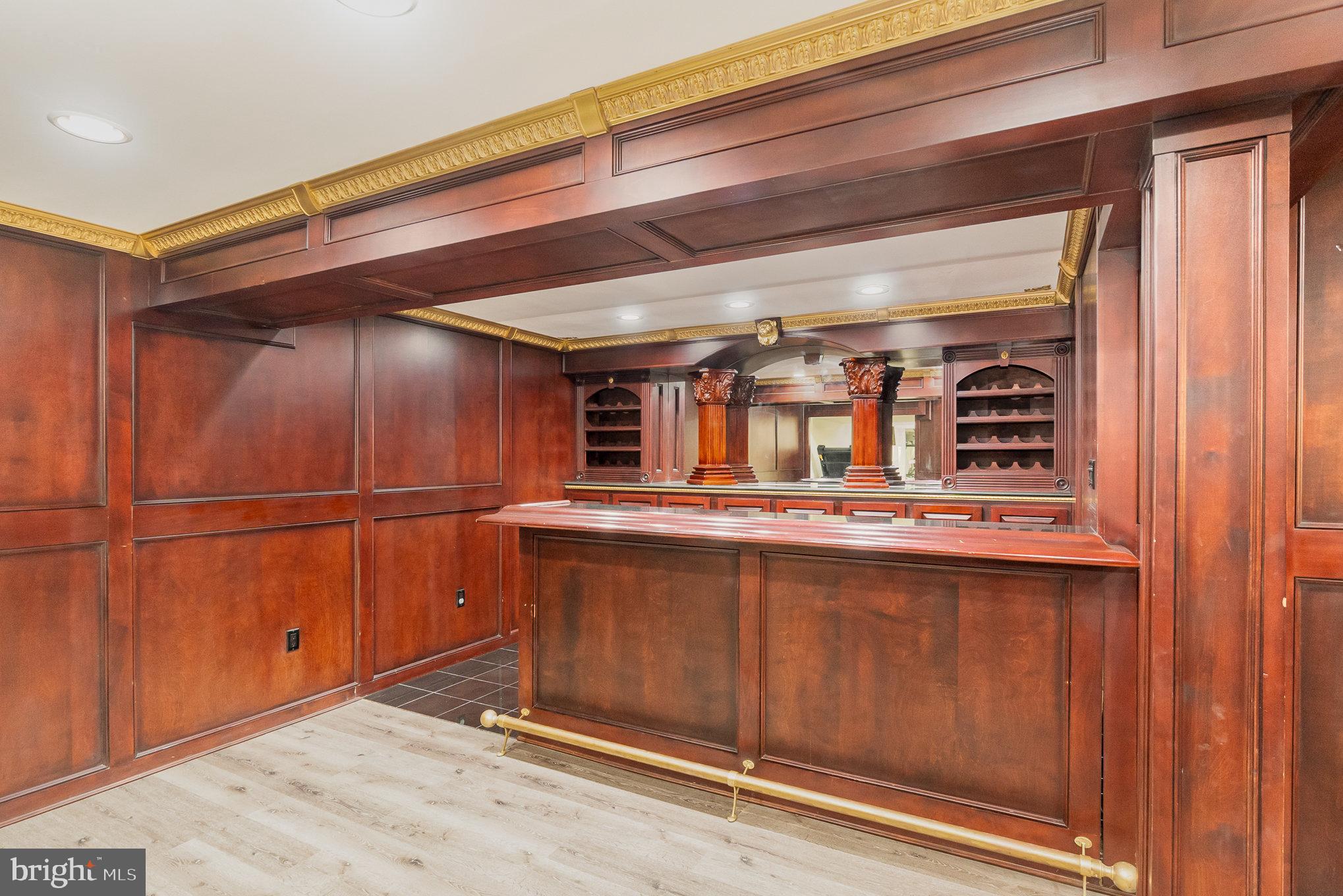 AMYCLAE EAST - Residential