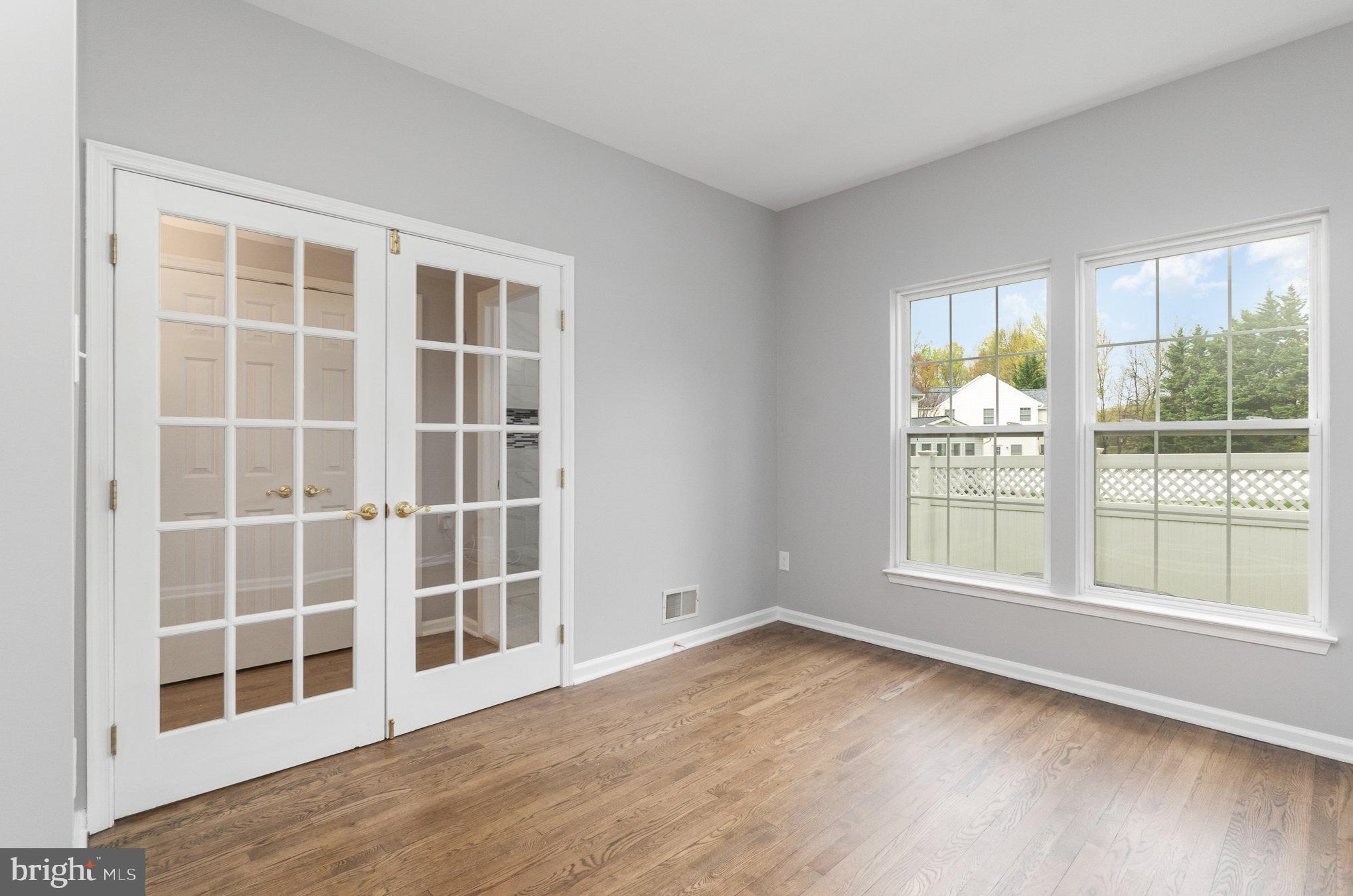 AMYCLAE EAST - Residential