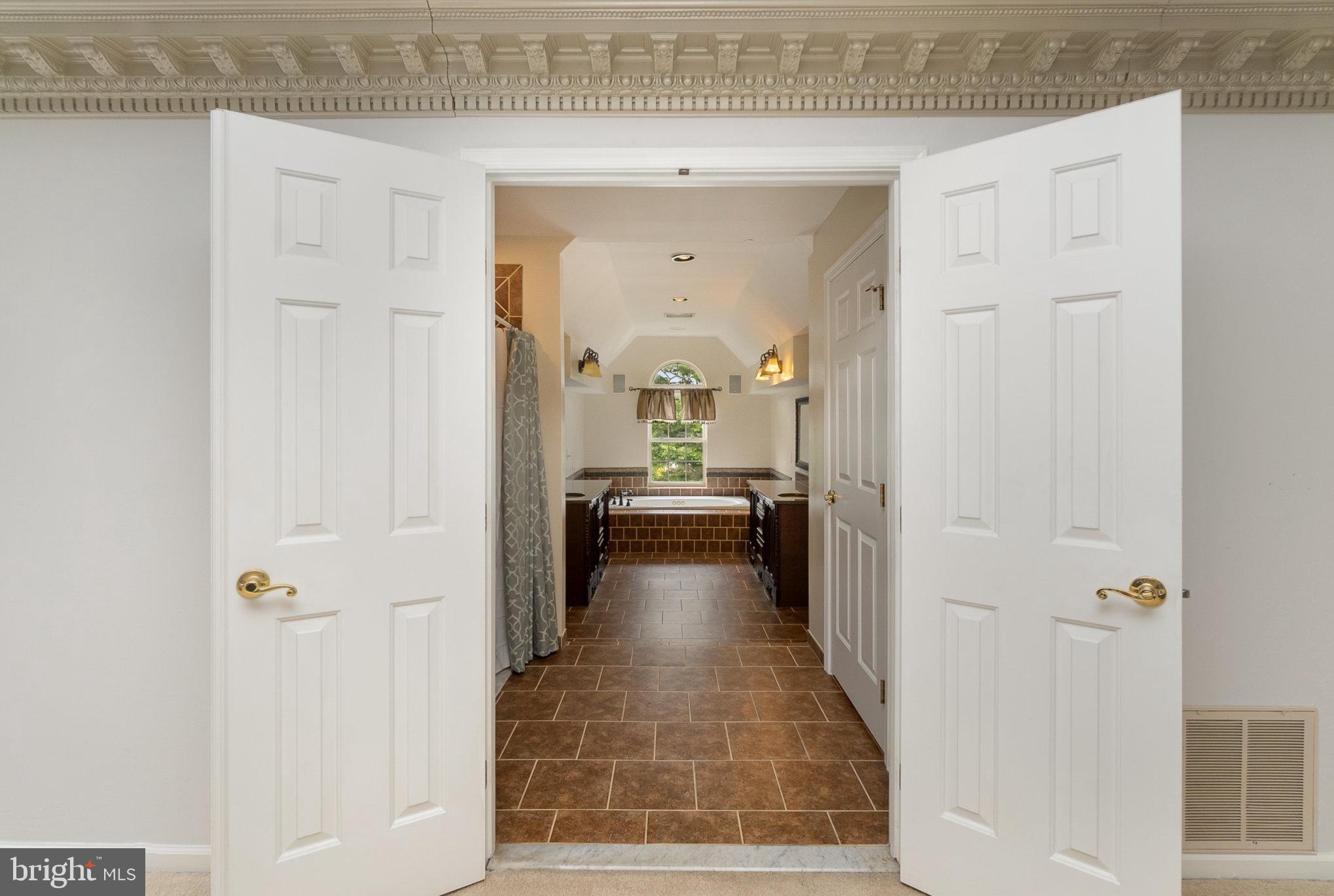 AMYCLAE EAST - Residential