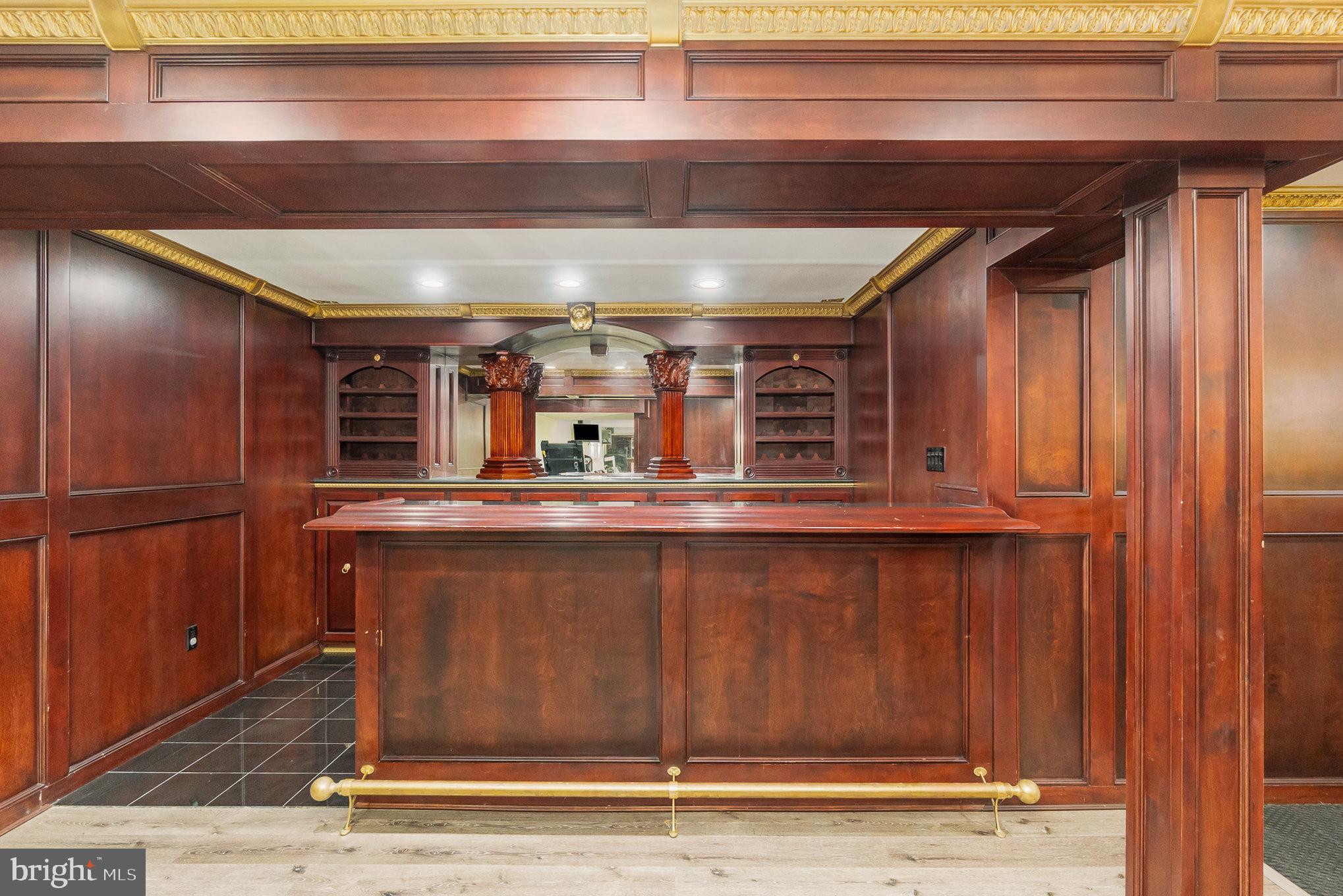 AMYCLAE EAST - Residential