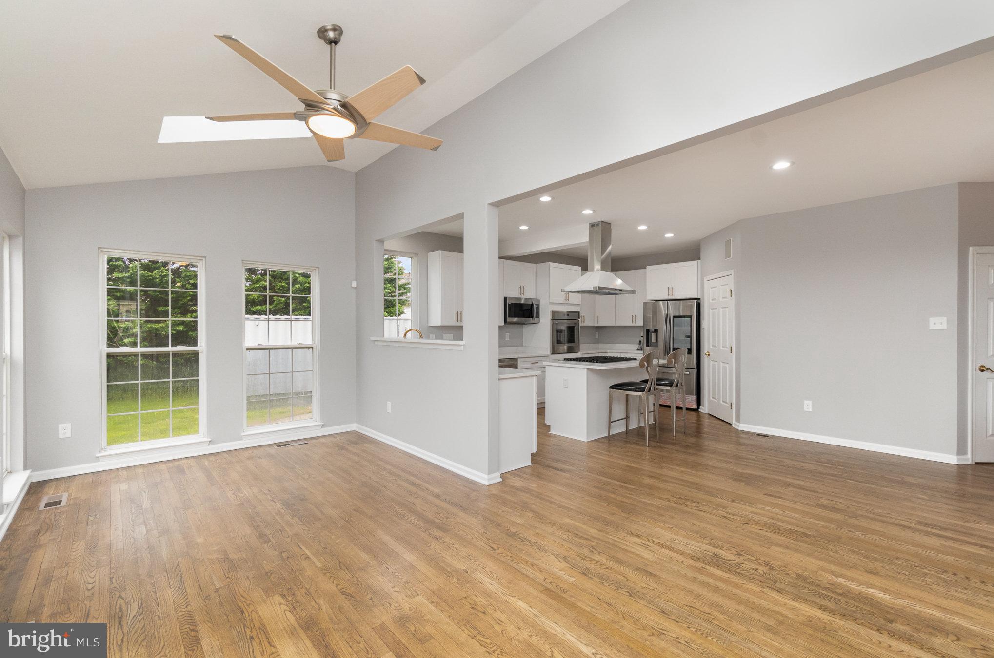 AMYCLAE EAST - Residential