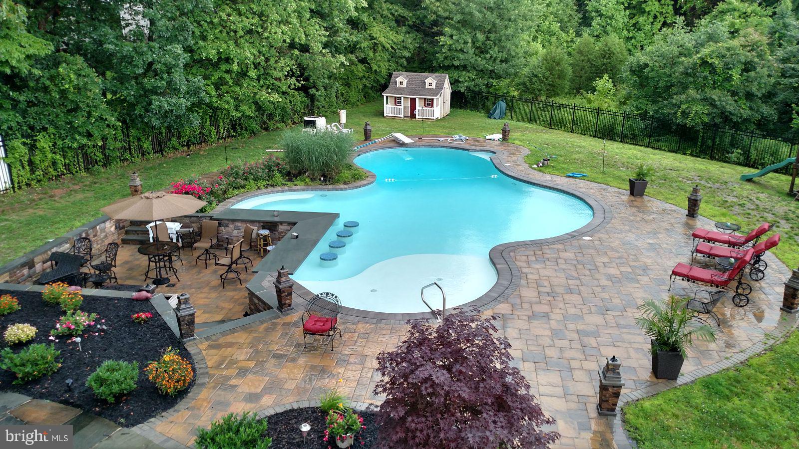 AMYCLAE EAST - Residential