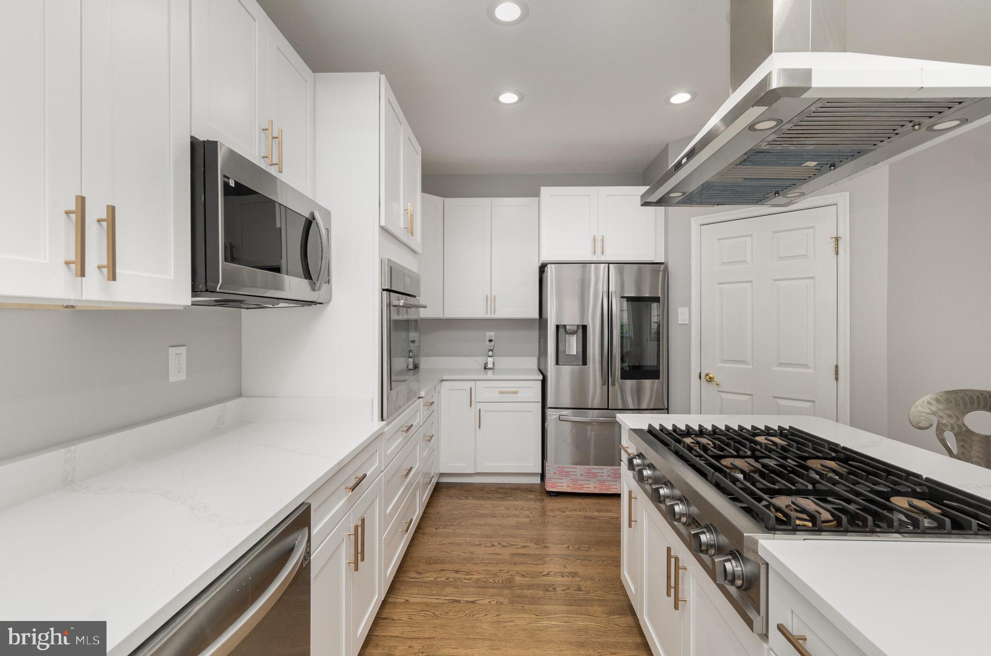 AMYCLAE EAST - Residential