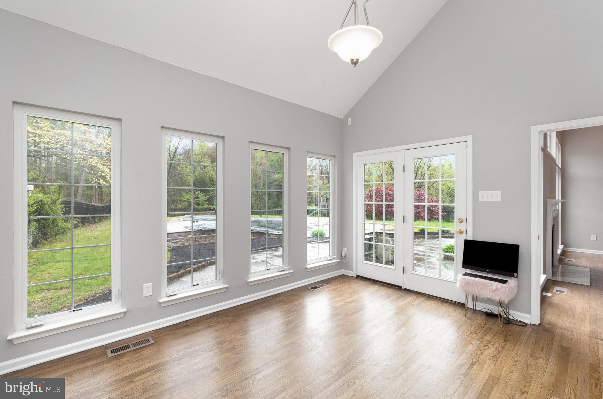 AMYCLAE EAST - Residential