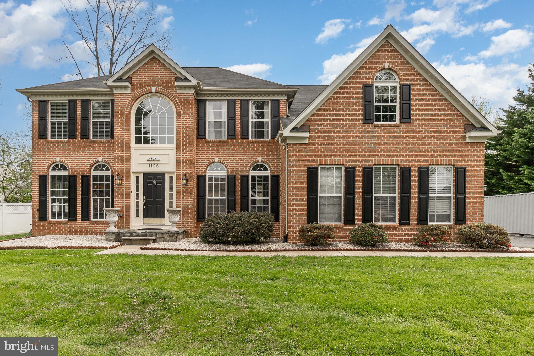 AMYCLAE EAST - Residential