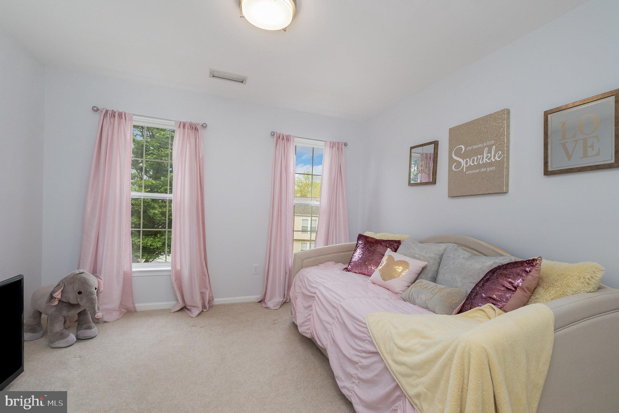 AMYCLAE EAST - Residential