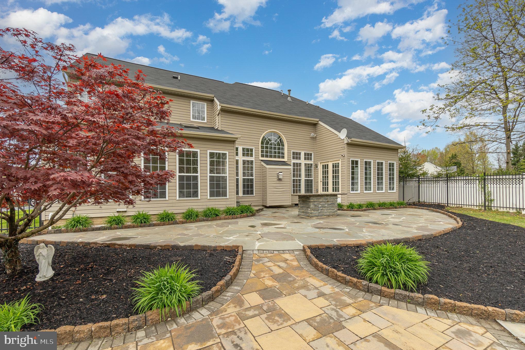 AMYCLAE EAST - Residential