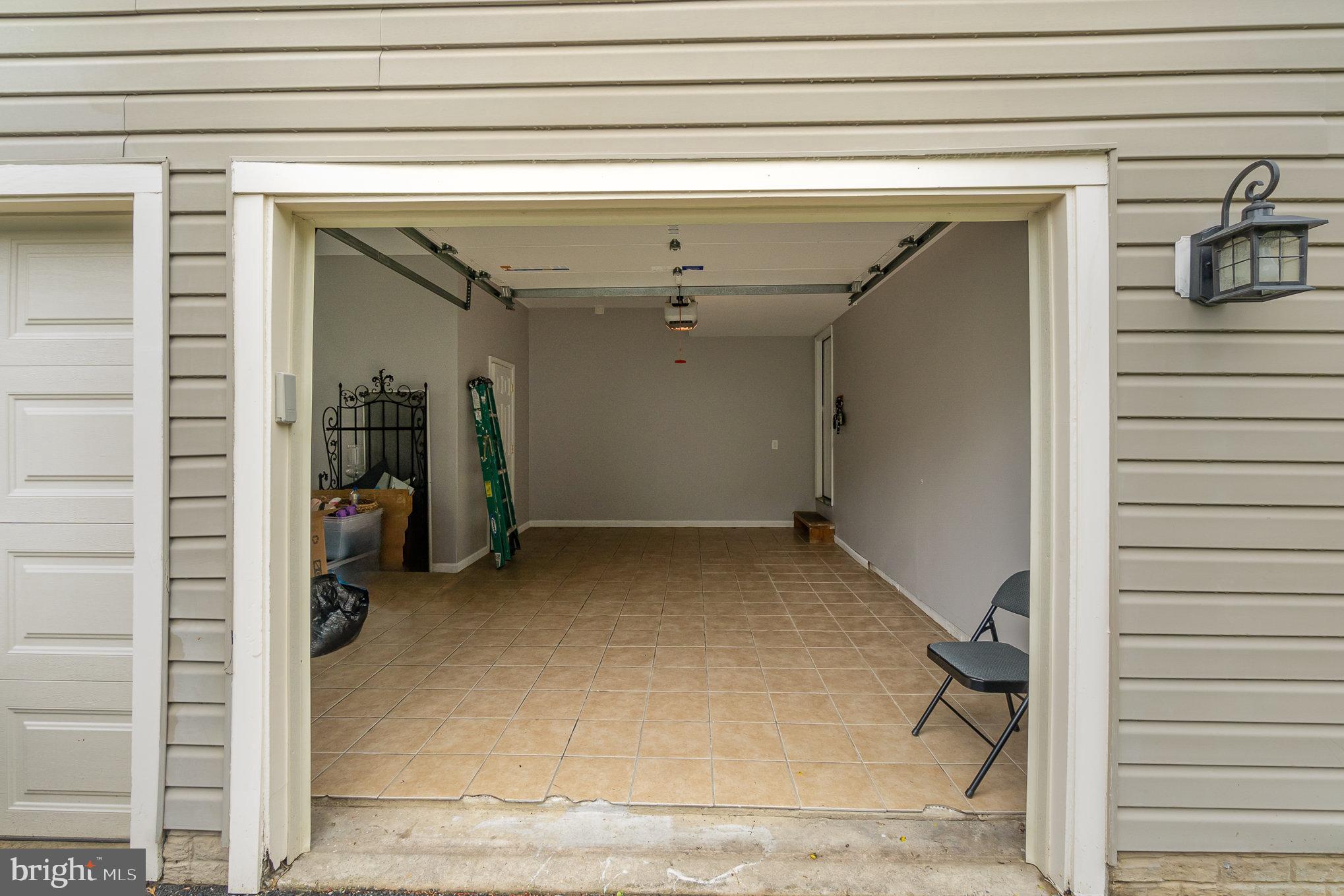 AMYCLAE EAST - Residential