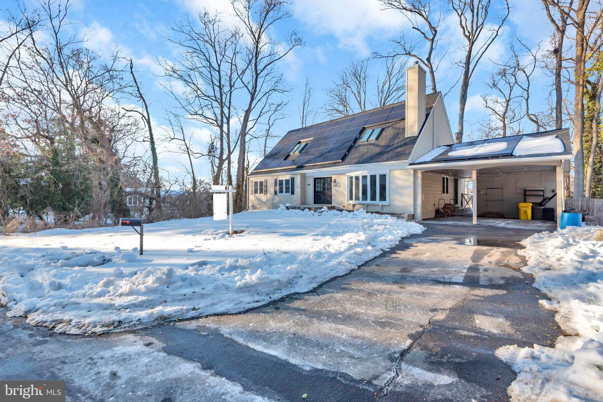 1080 CRESTVIEW DRIVE