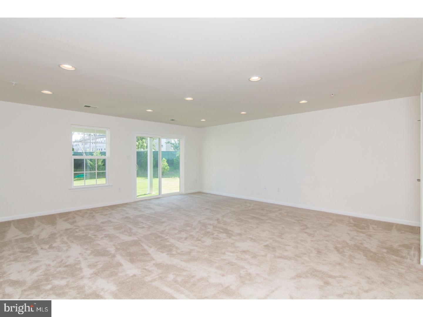 ANDALE GREEN - Residential Lease