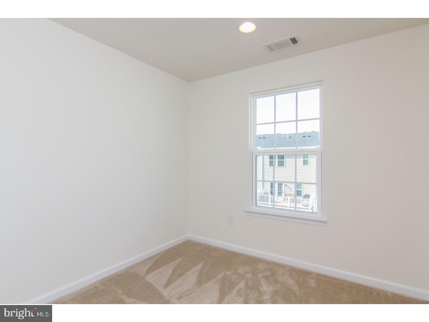 ANDALE GREEN - Residential Lease