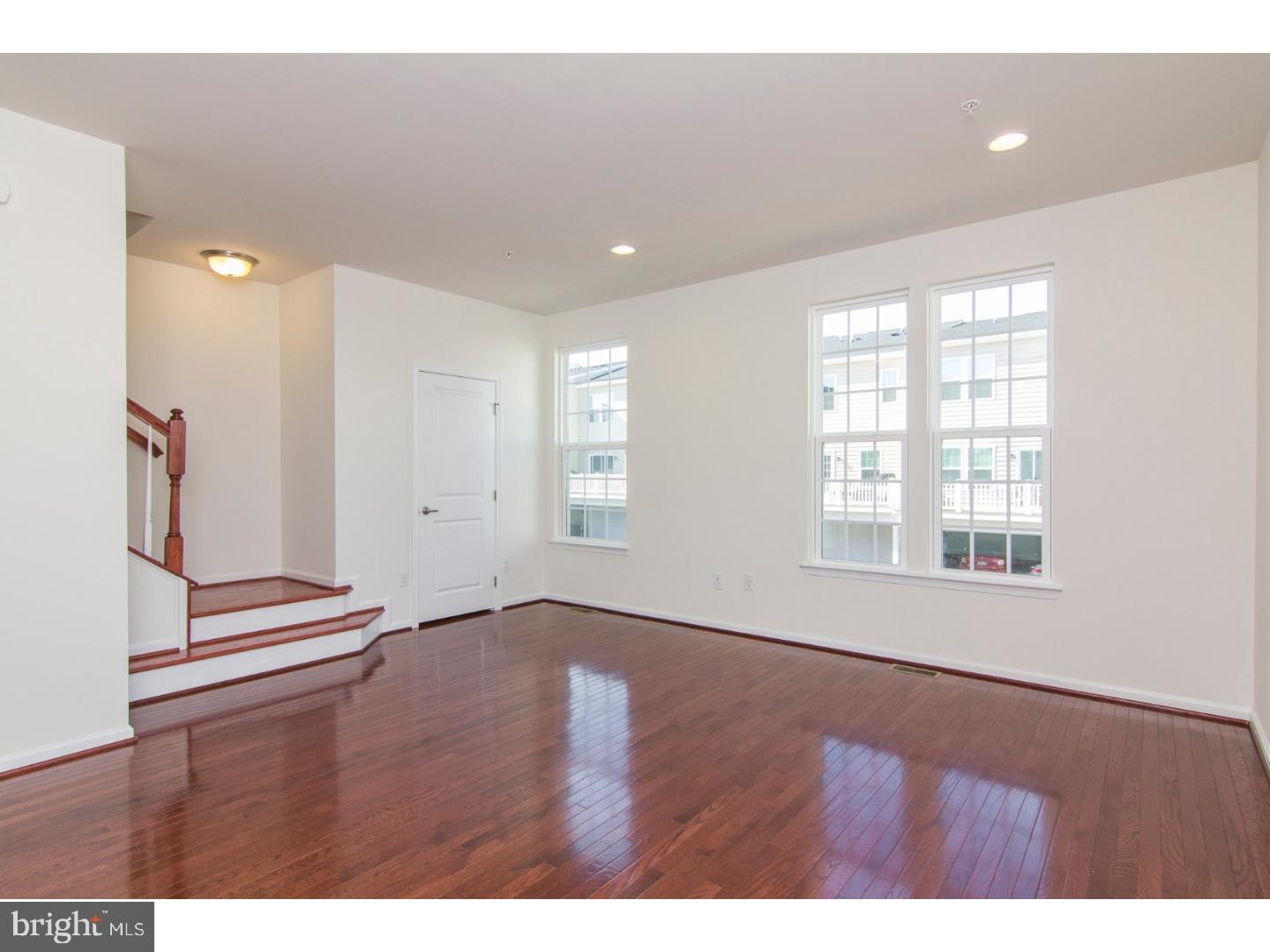 ANDALE GREEN - Residential Lease