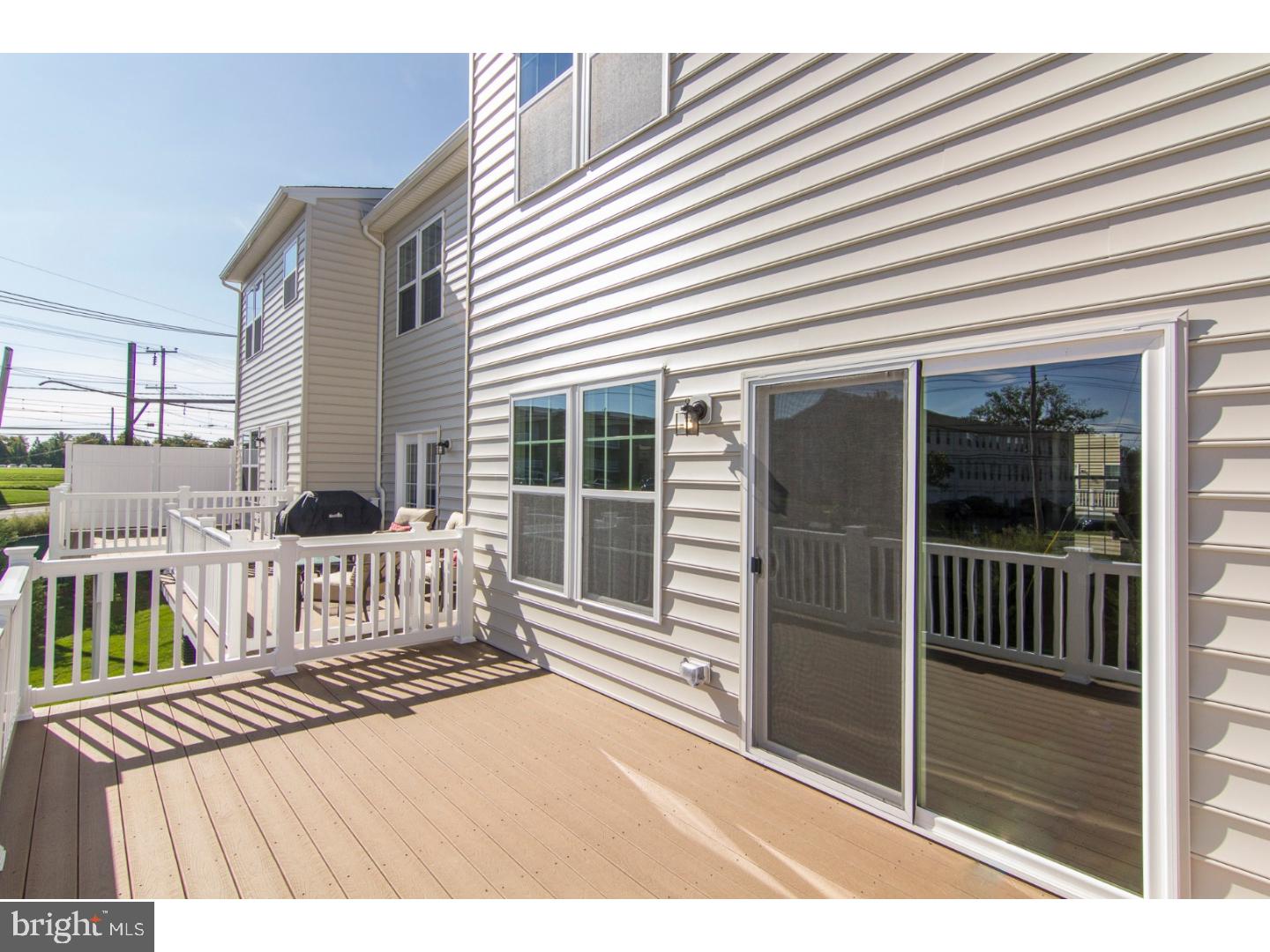 ANDALE GREEN - Residential Lease